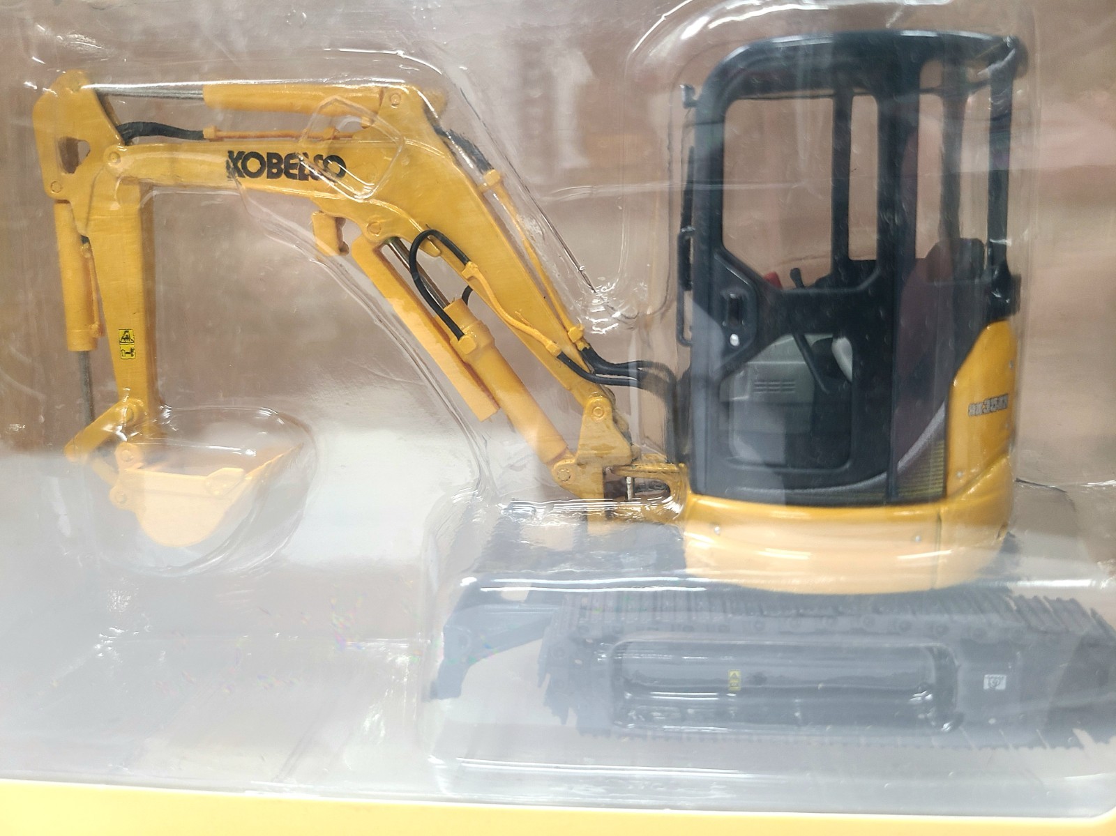 Kobelco SK35SR-6 Excavator Cab Canopy – Yellow – Motorart 1:32 Scale Model New