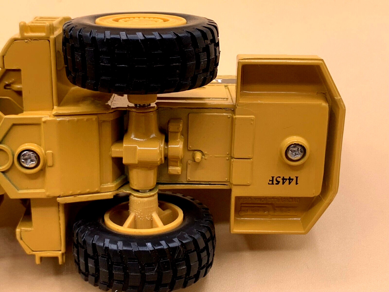 ERTL Caterpillar 988B Front End Loader, Tractor 2486F, Heavy Die Cast Metal 1/50