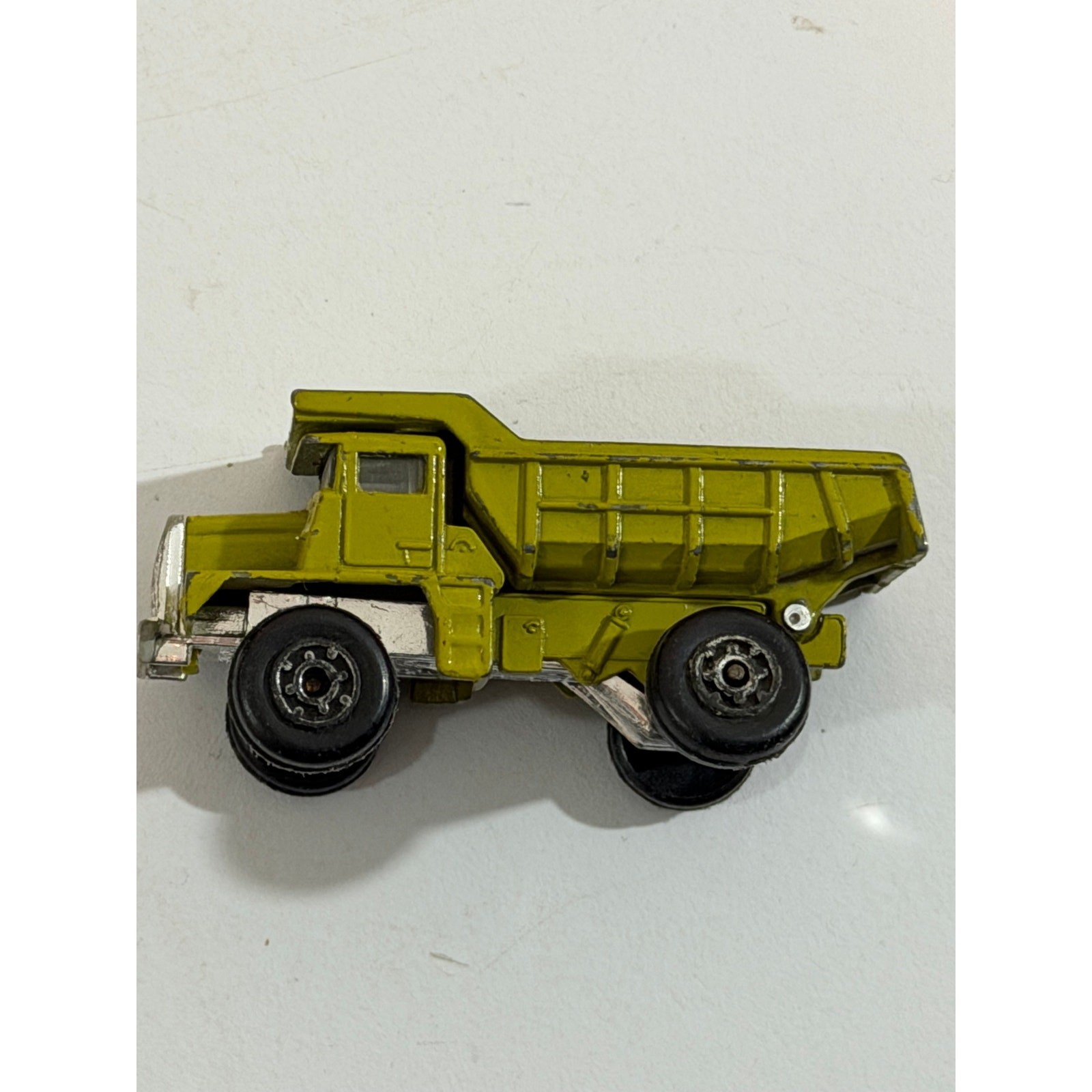ZYLMEX ZEE TOYS P310 OLIVE GREEN CAT DUMP TRUCK 1/64 HONG KONG MINT
