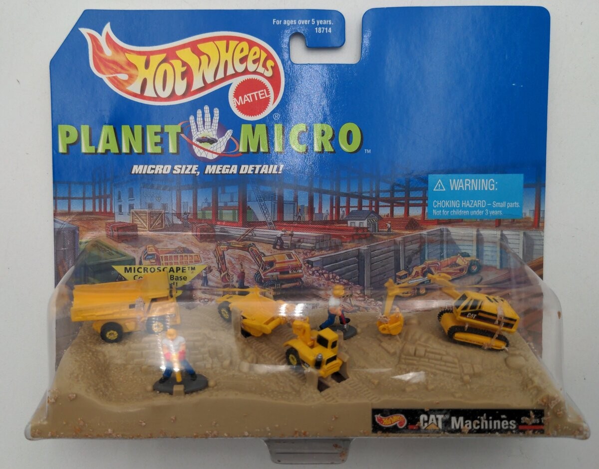 Hot Wheels 18714 Planet Micro CAT Machines Kit