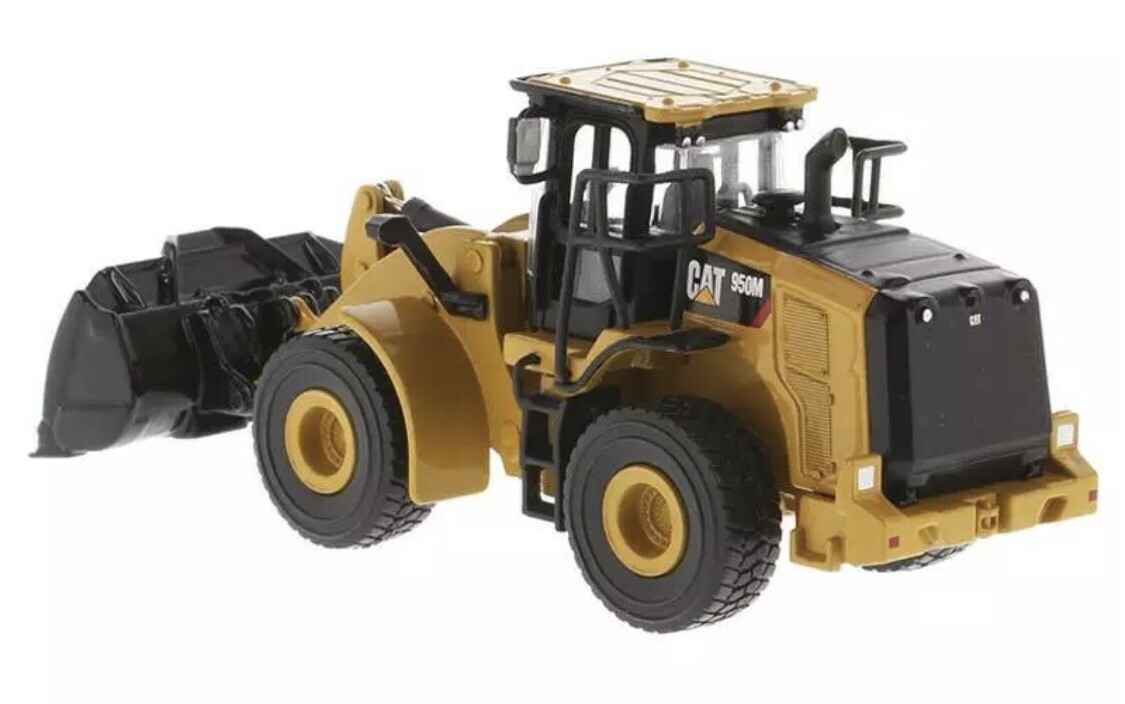 CAT Caterpillar 950 M Wheel Loader 1/64, Play & Collect by Diecast Masters 85608