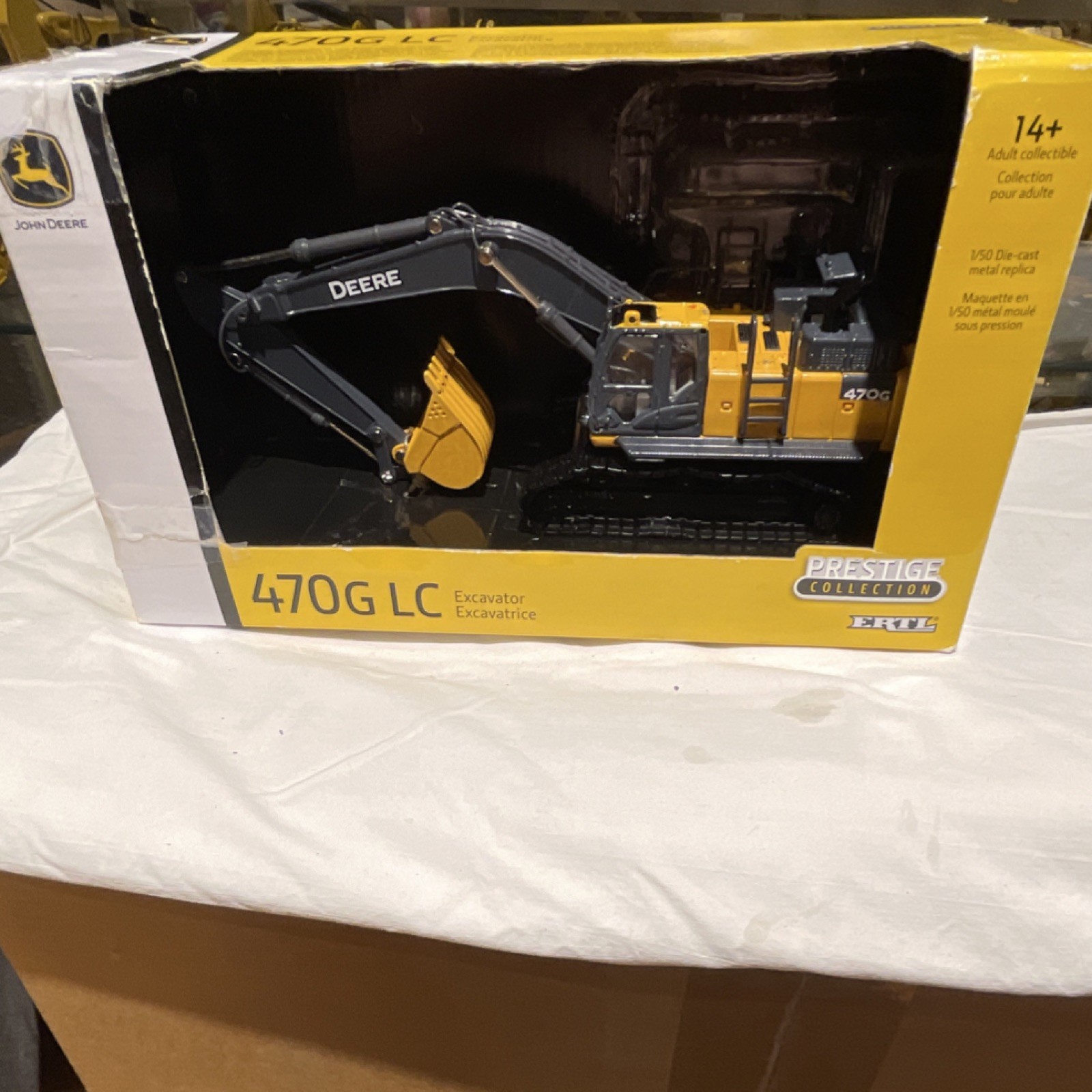 ERTL Prestige Collection John Deere 470G LC Excavator Diecast 1:50 45735