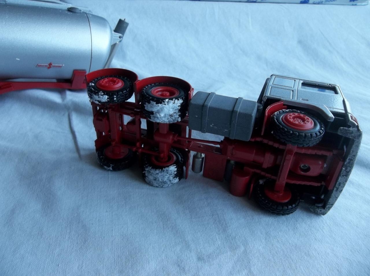 NIB Conrad 4315 Volvo F12 Truck w/Sattel SILO Bulk Tanker 1:50 scale Orig Box
