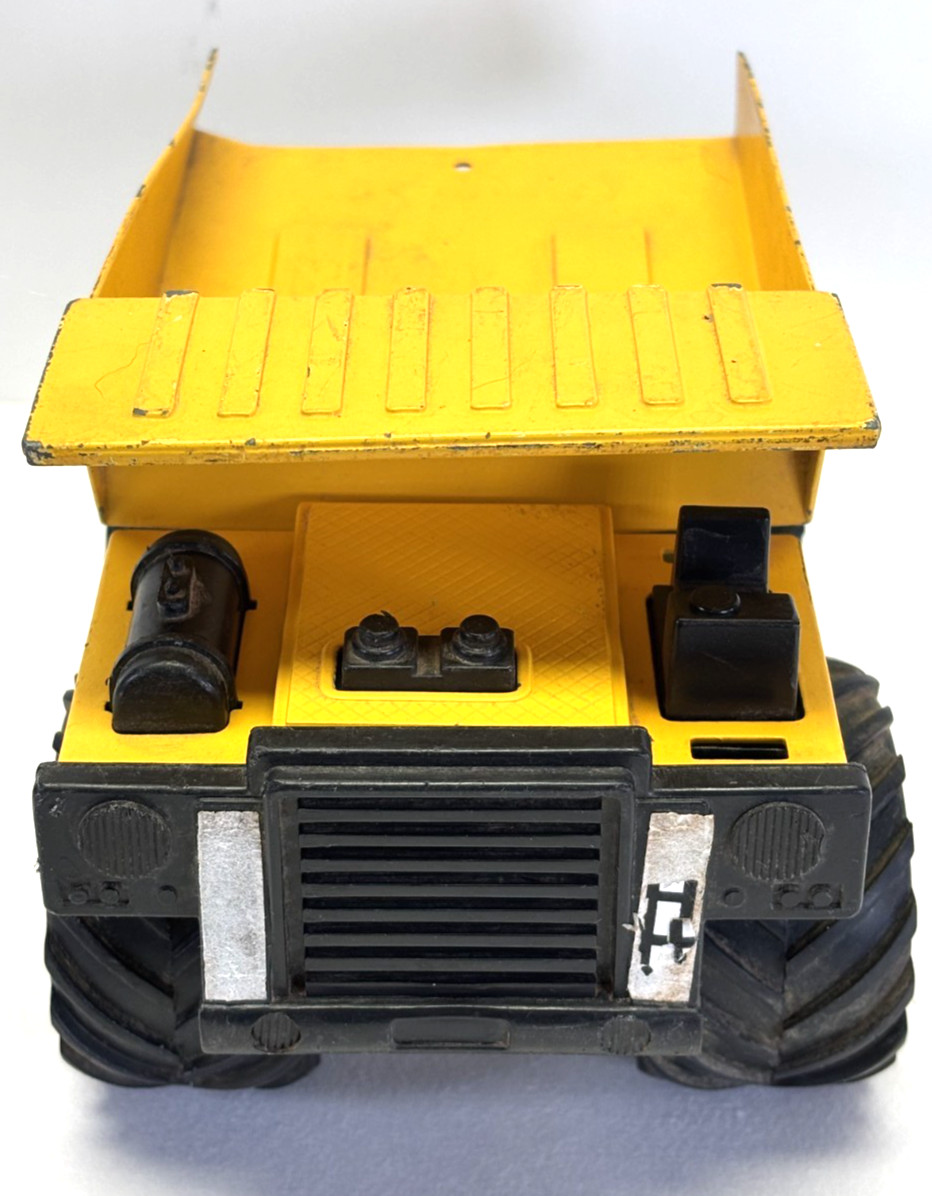 Vintage 1988 Remco Yellow Metal Dump Truck Construction Vehicle Toy Heavy Duty
