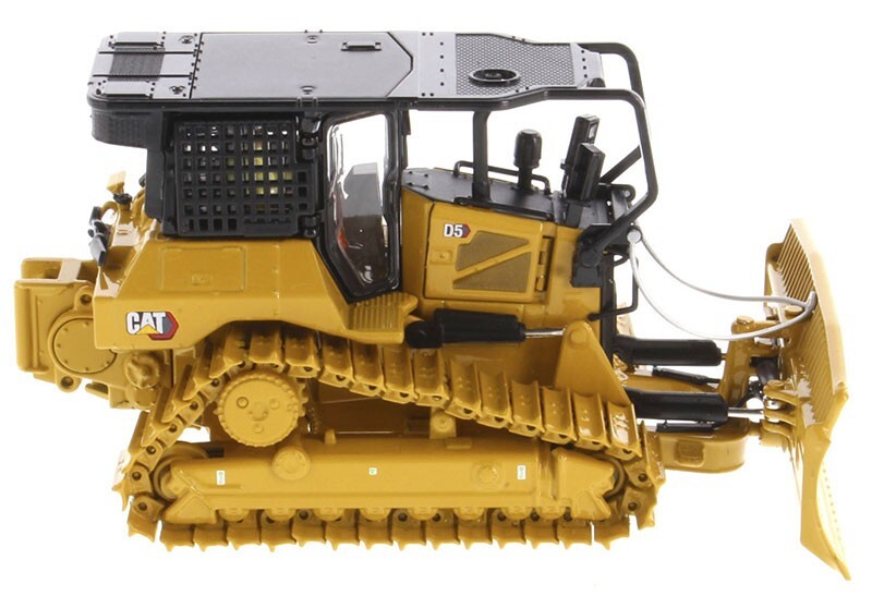 Die Cast Masters D5 LGP Fire Dozer Caterpillar NEW 1:50 85952