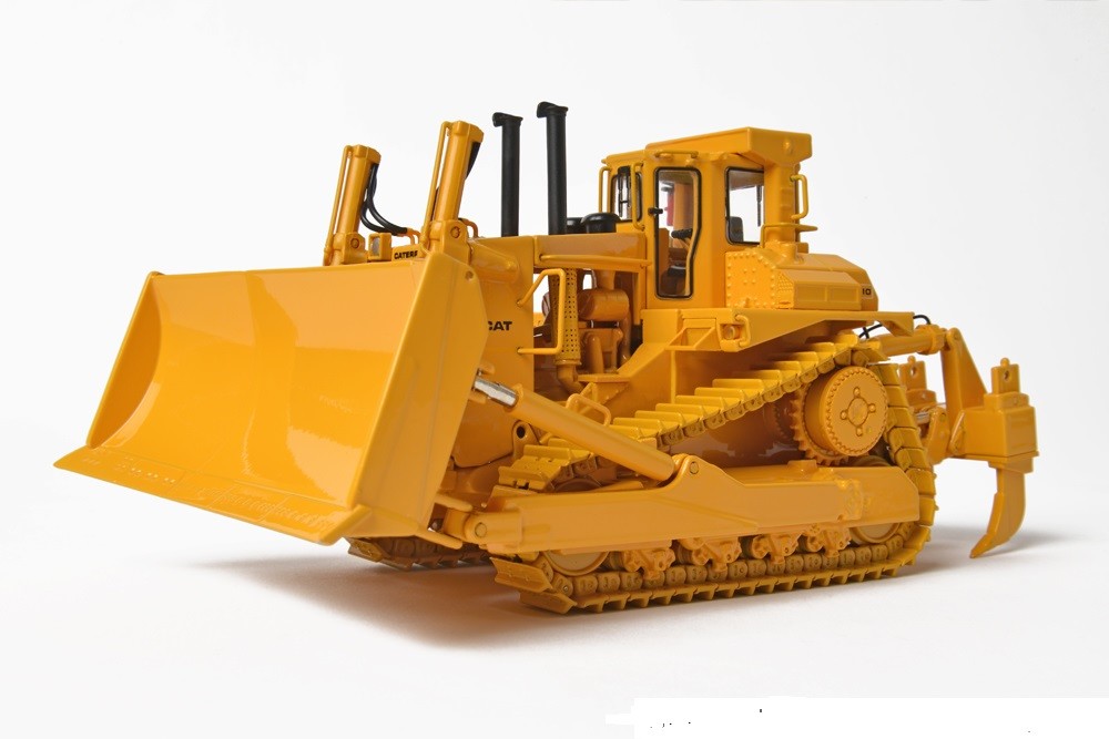 Caterpillar D10 Dozer w/ Cab, U-Blade & Ripper – 1/48 – CCM – Diecast – 2016