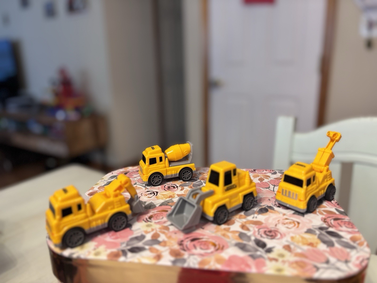 Set of 4 Construction Vehicles Toys for Kids Toddler Boys Girls Yellow Excavator