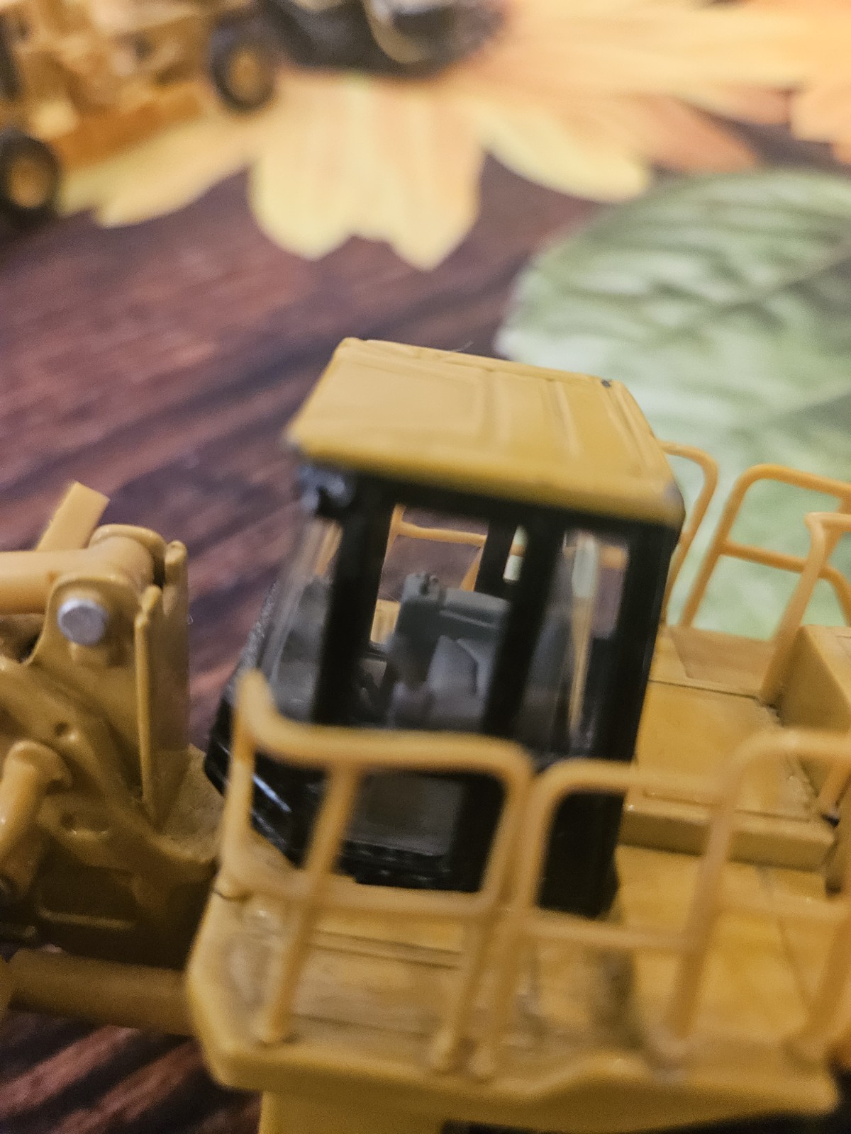 CAT 2098 Loader Diecast Norscor Group Inc 988G
