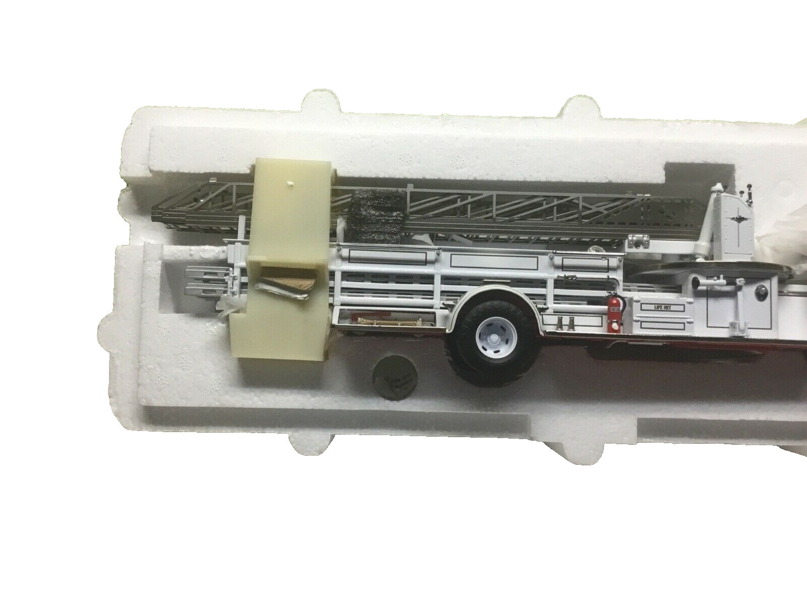 🇺🇸 Code 3 Franklin Mint Norfolk VA American LaFrance 700 Series Ladder NIB
