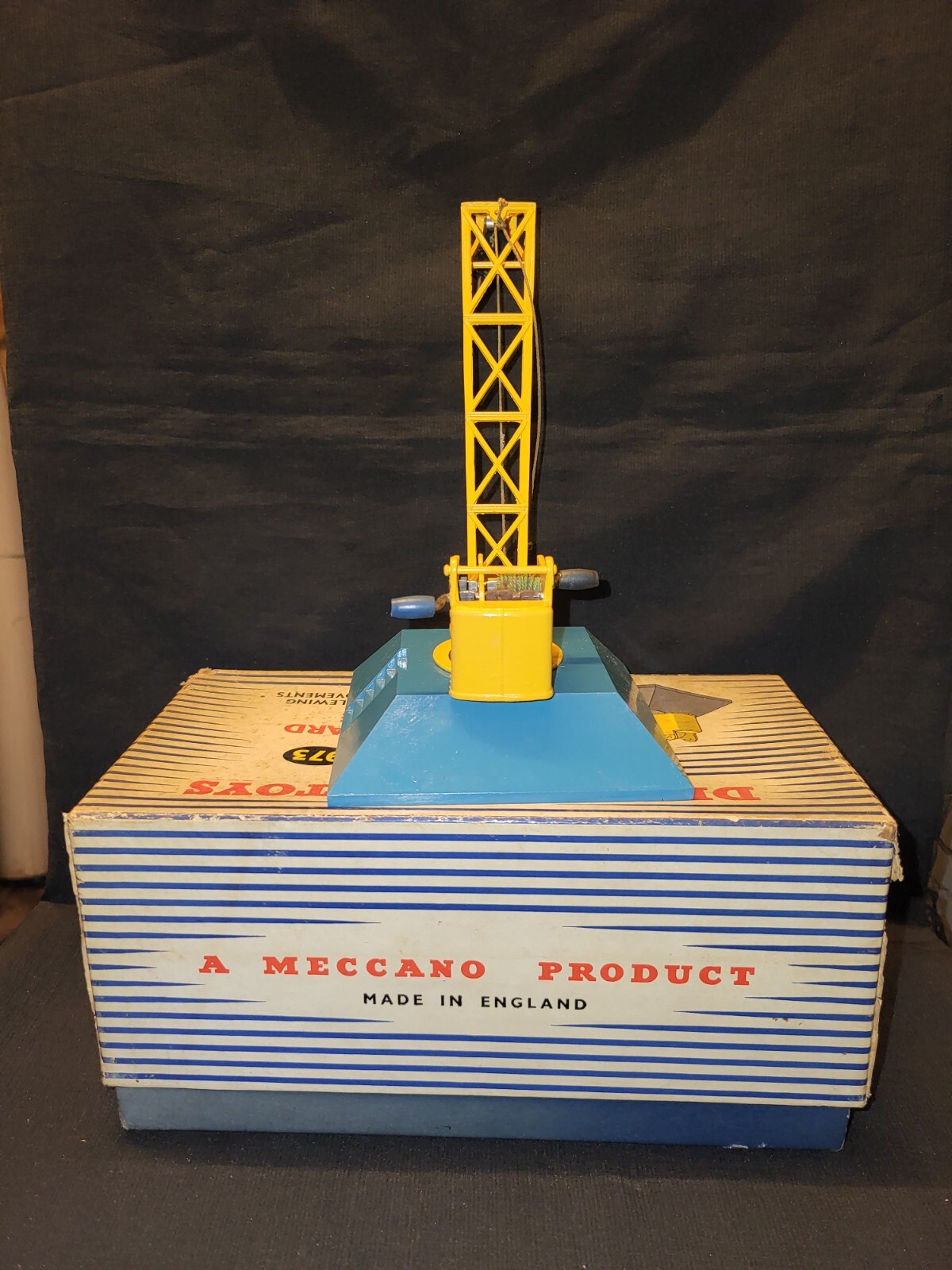 VINTAGE OLD CAST IRON 973 GOODS YARDS CRANE DINKY SUPERTOYS ENGLAND MECCANO 1950