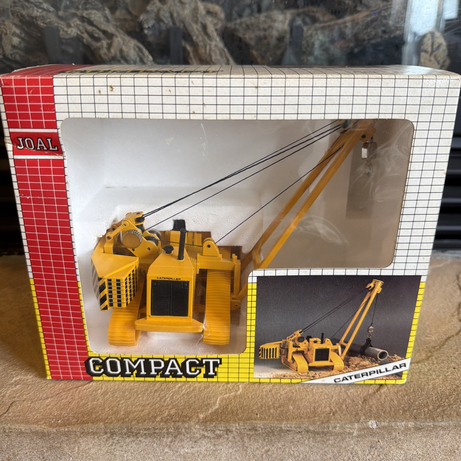 Joal Model Compact Caterpillar C-591 Diecast Pipe Layer
