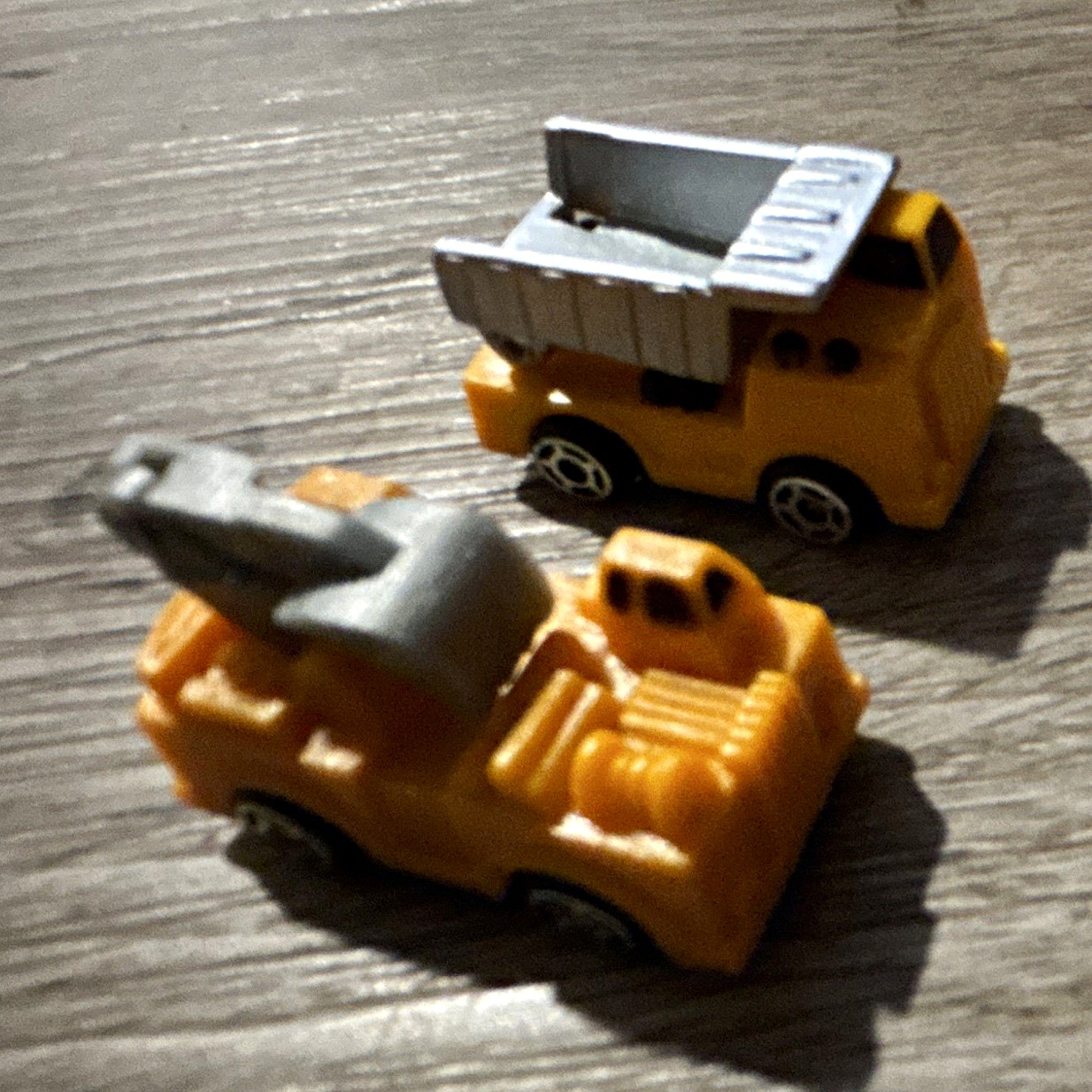2pc Lot Mini Toy Construction Vehicles, Yellow Plastic, Ages 4-11