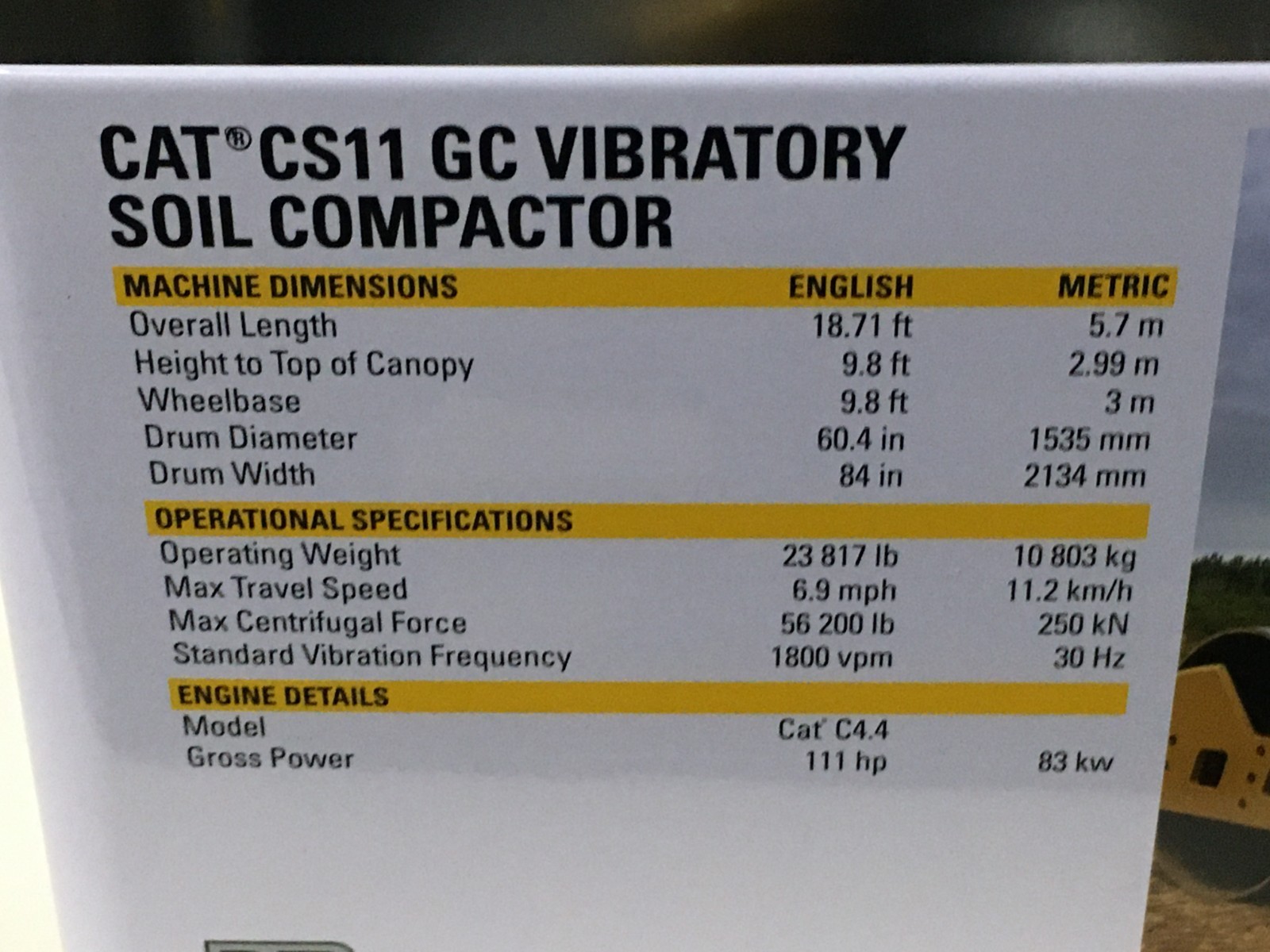 Caterpillar CS11 GC Vibratory Soil Compactor 1:50 Model – Diecast Masters 85589