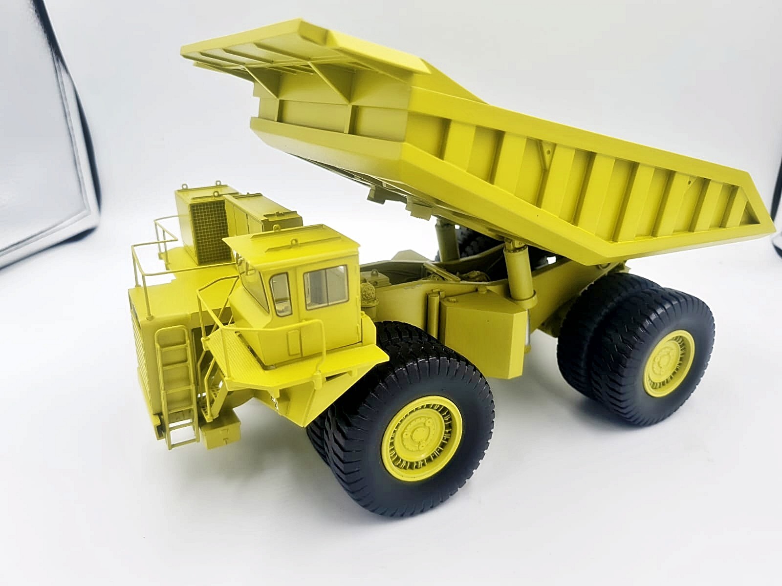 1/50 Euclid R210 Dumper