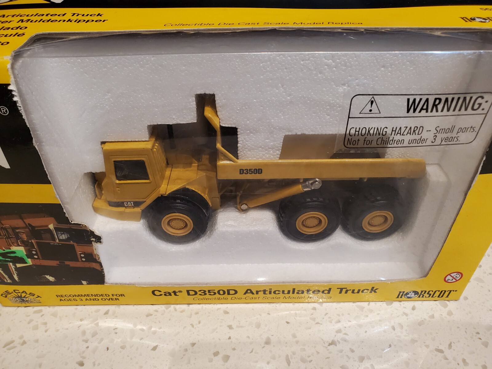 CAT D350D Articulated Truck 55700