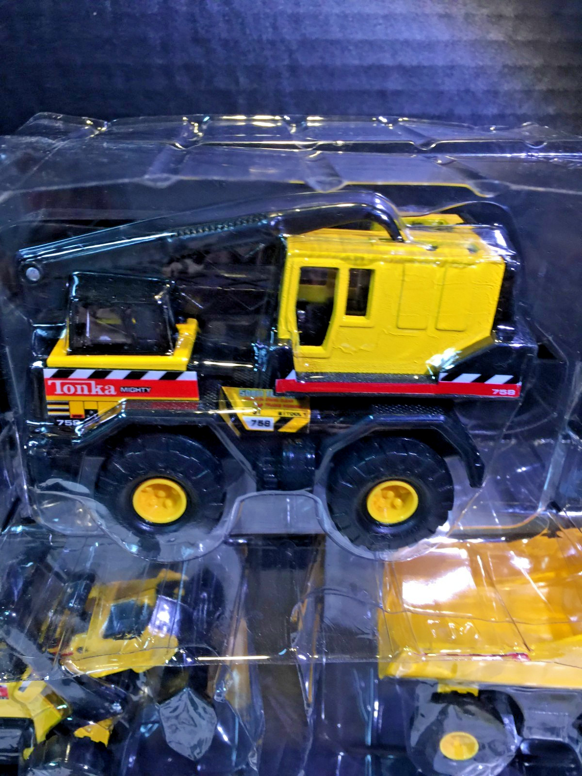 2003 Hasbro Tonka 3 Mini Mighty Replicas Crane, Front Loader, Dump W/COAs NEW!