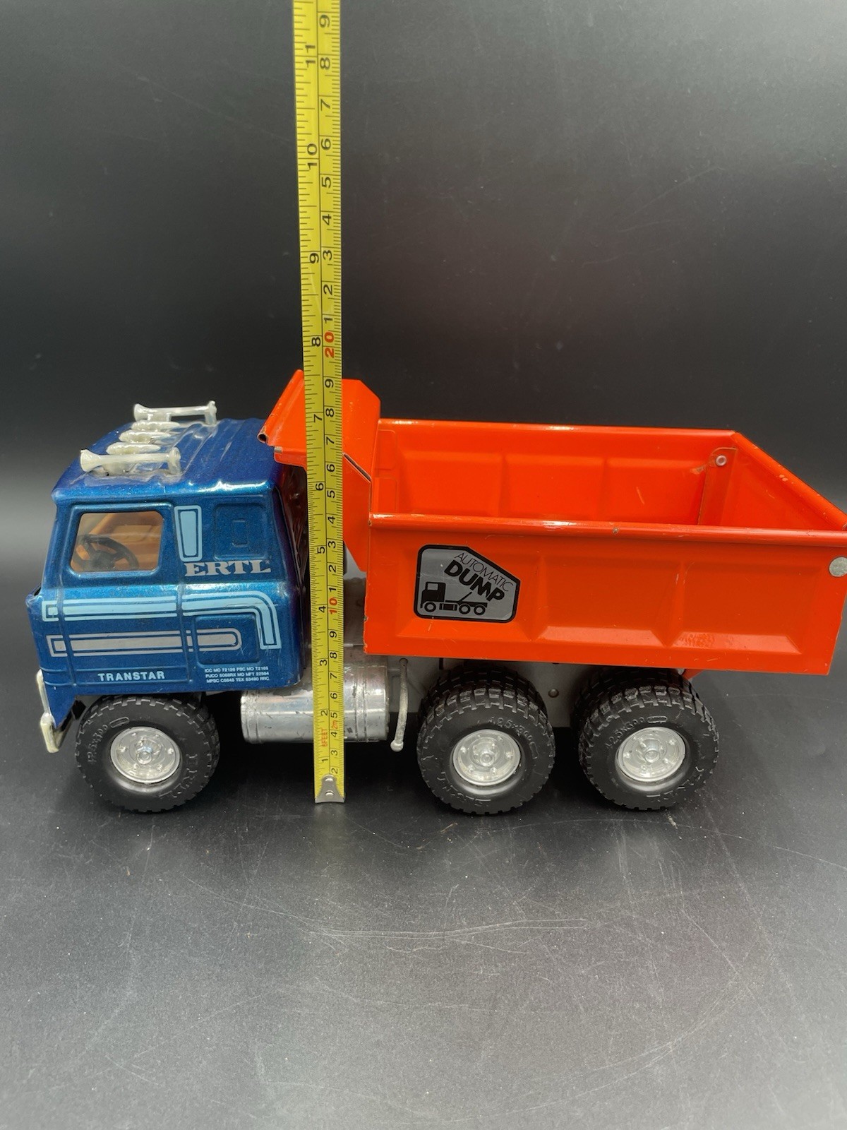 1970s ERTL AUTOMATIC DUMP TRUCK HYDRAULIC BOXTRANSTAR MADE IN IOWA USA (D4)