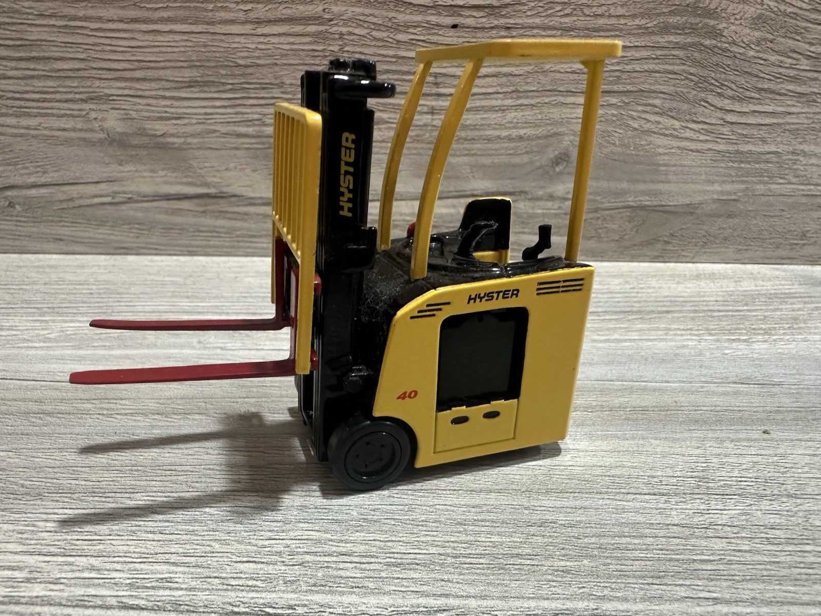 DCP 40025 Hyster E40 HSD Forklift 1/30 Die-cast