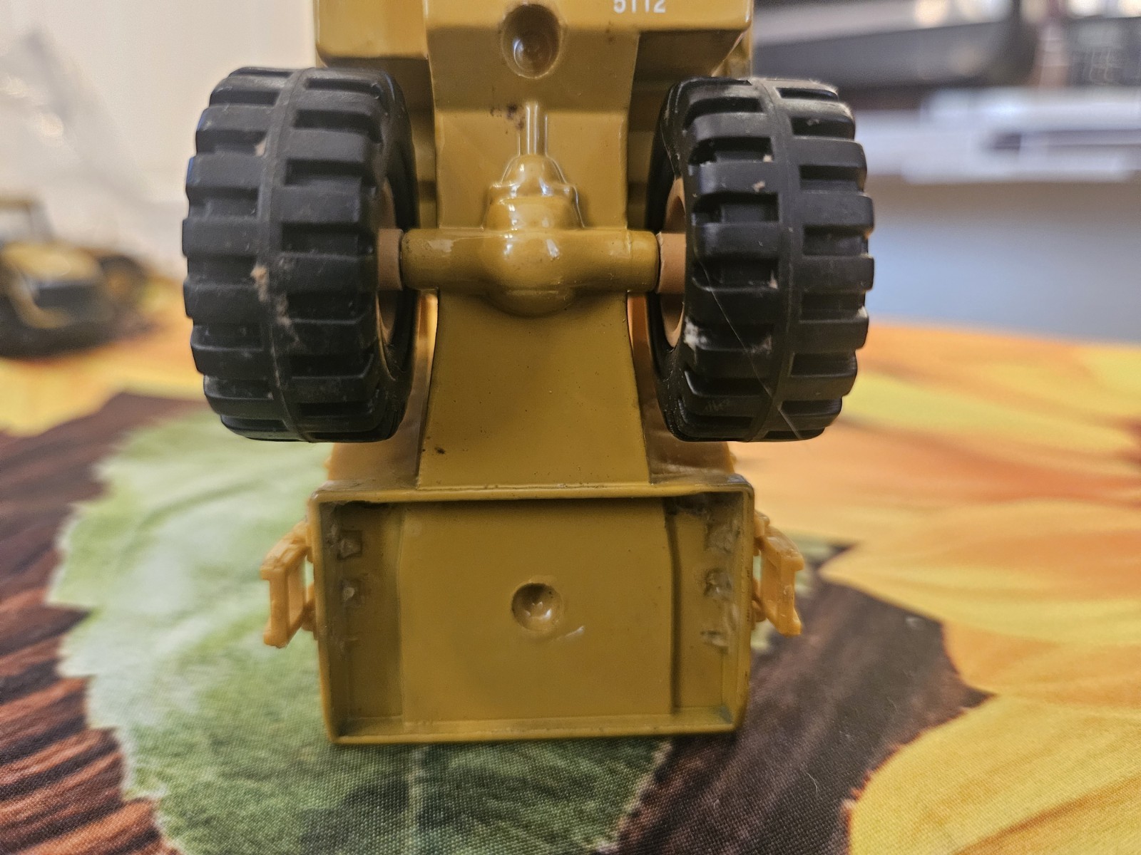 CAT 2098 Loader Diecast Norscor Group Inc 988G