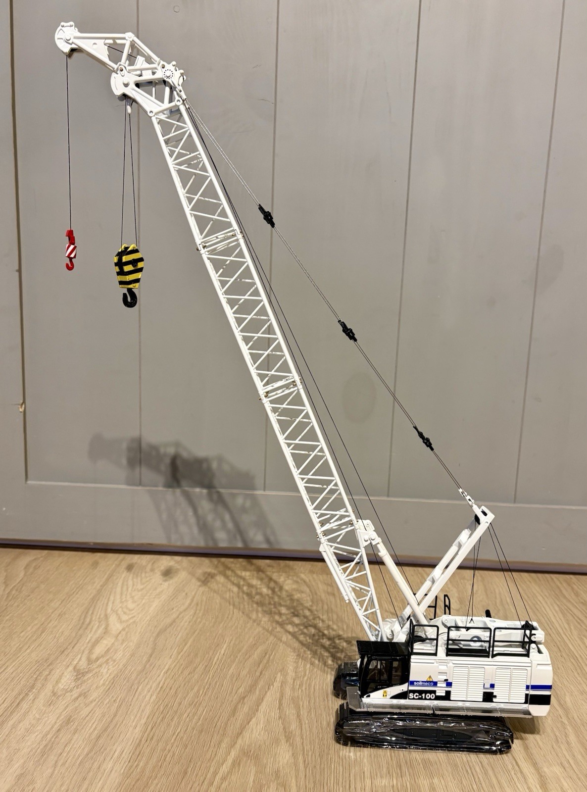 SOILMEC CABLE CRAWLER CRANE SC-1OO 1/50 SCALE DIECAST MODEL OPEN BOX NEVER USED