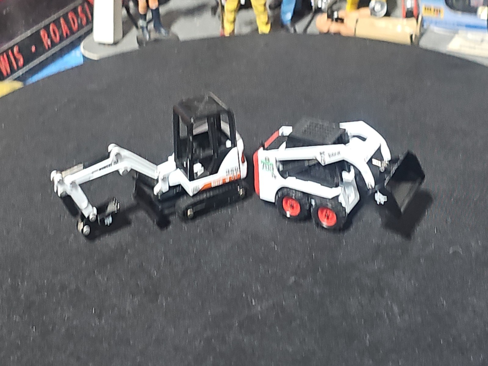 VINTAGE ERTL 1/50 Bobcat Lot OF 2 S753 Skid Steer Loader S325 Excavator NICE