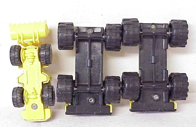 3 VINTAGE TOYS 2 TONKA 1992 TONKA CORP. TRACTORS & 1 HOT WHEELS 1979 TRACTOR