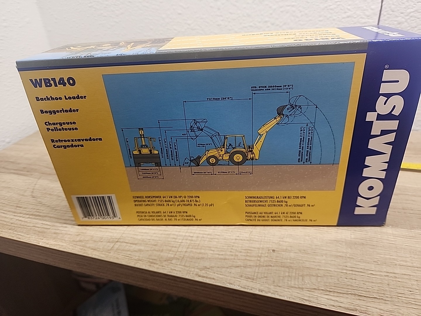 First Gear Komatsu WB140 Tractor Loader Backhoe 1/50 Scale Model 50-0193 In Box