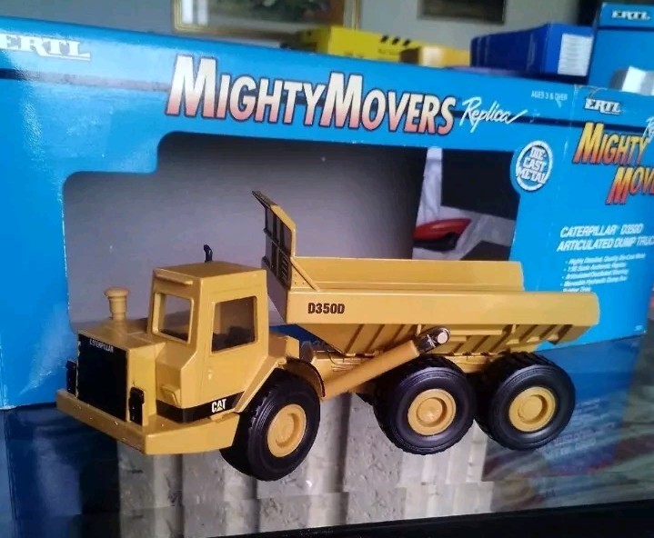 Ertl 1:50 Mighty Movers Caterpillar CAT D350D Articulated Dump Truck