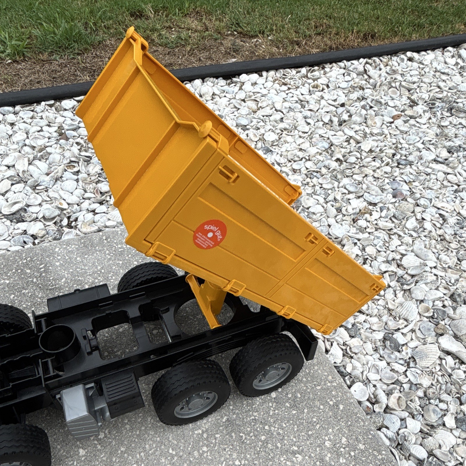 Bruder MAN TGA 41.440 Dump Truck 1:16 Tilting Bed Red/Yellow Plastic