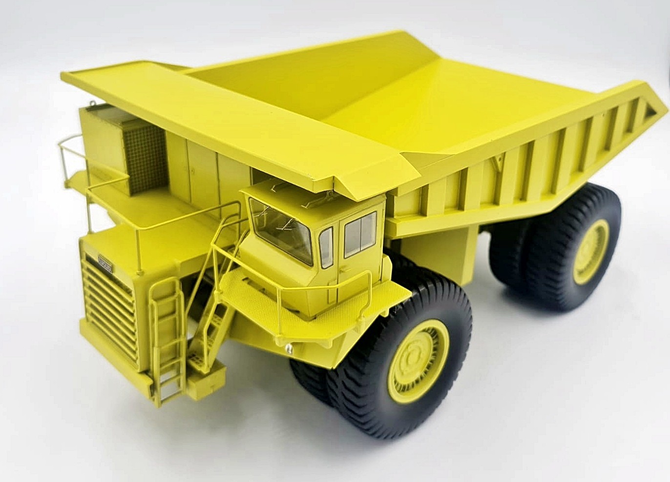 1/50 Euclid R210 Dumper Ready Made