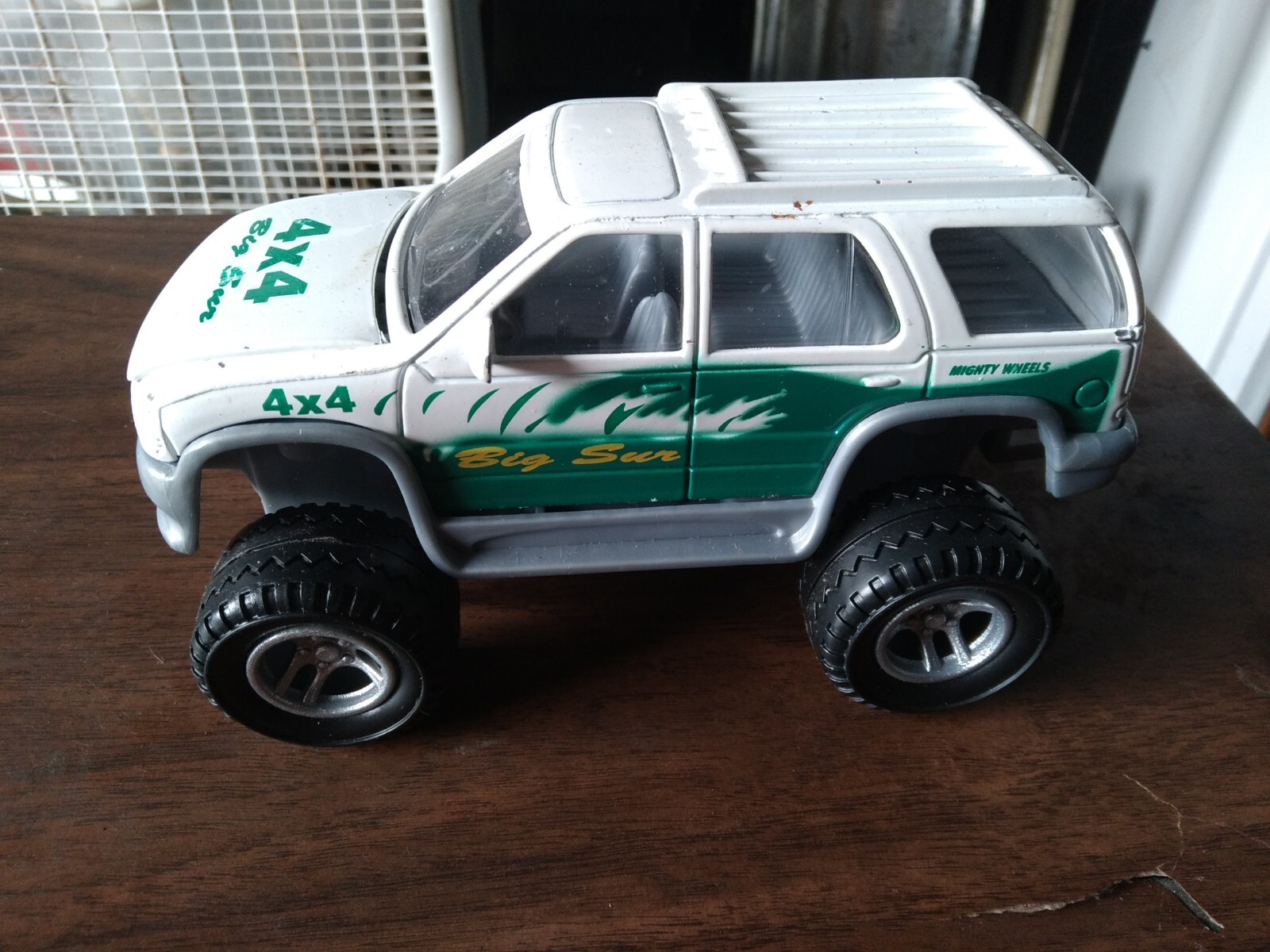 MIGHTY WHEELS “BIG SUR” 4 X 4 SUV, 1998, SOMA, 7″IN LONG X 4″TALL 5″IN WIDE