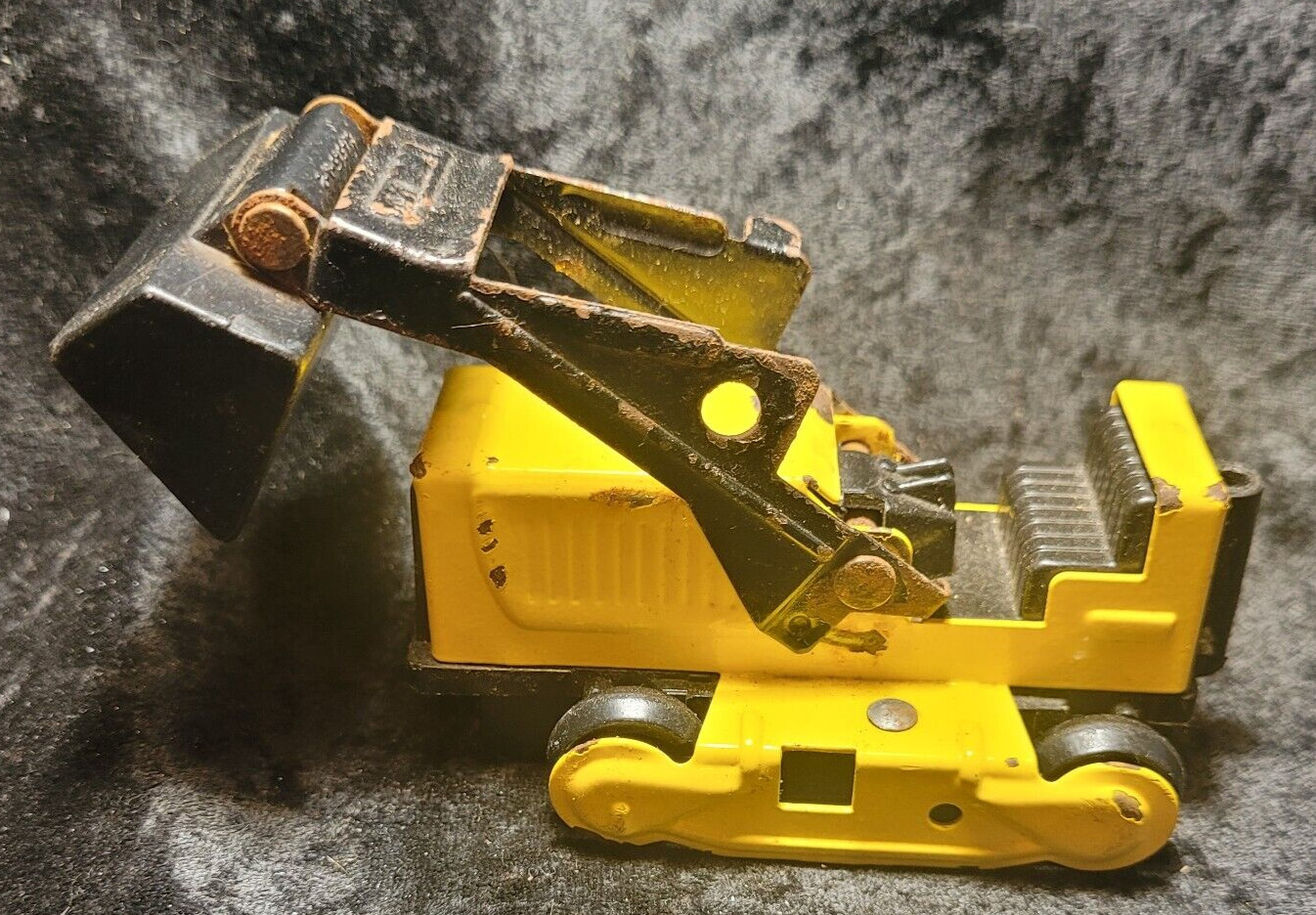 Tonka Vintage Bulldozer I FOUND IT & MANY OTHER OLD TOYS I LIST SOON.SAVE SELLER