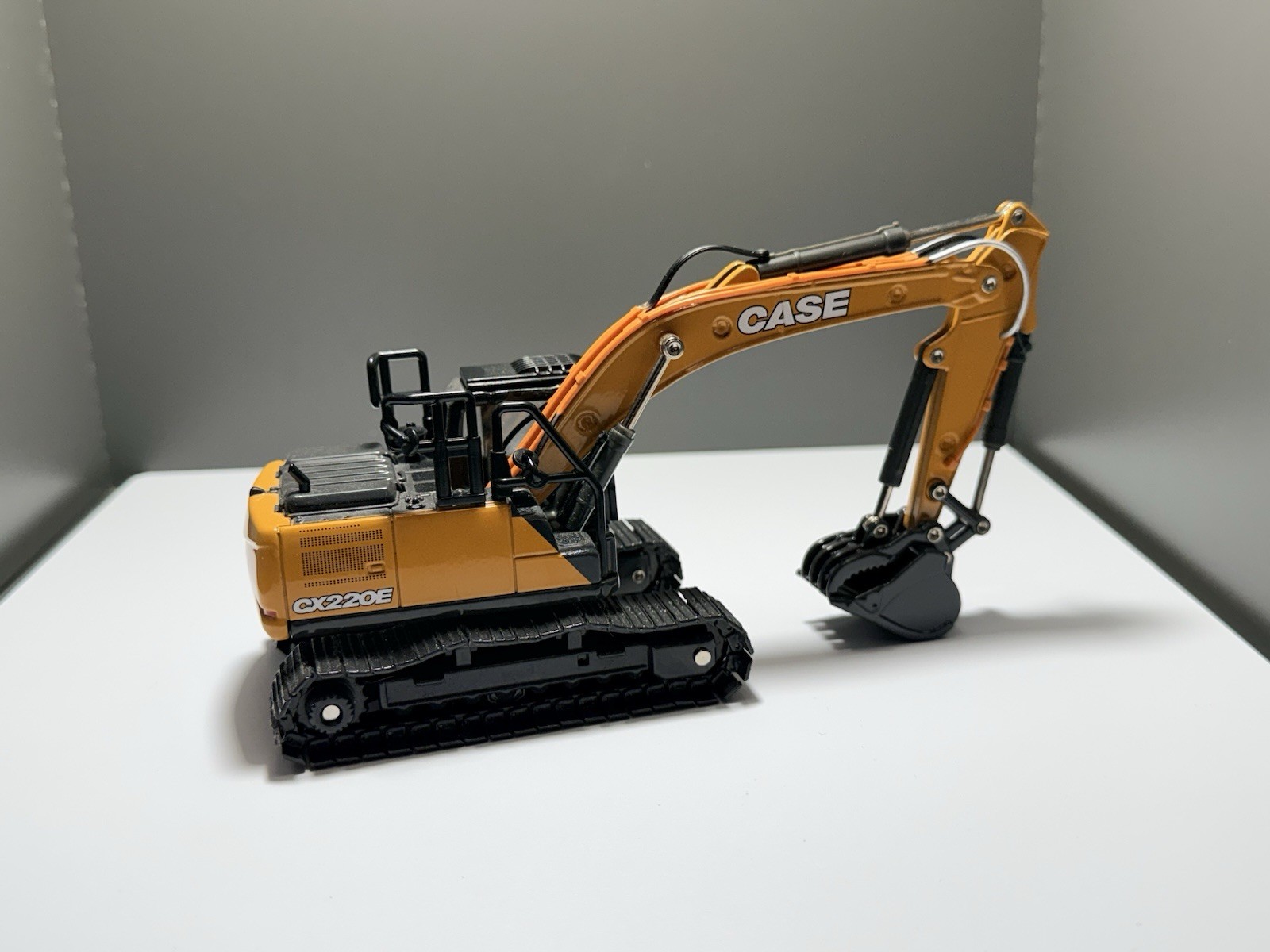 ERTL,CASE CX220E Prestige Collection excavator, 1/50, ERT44338
