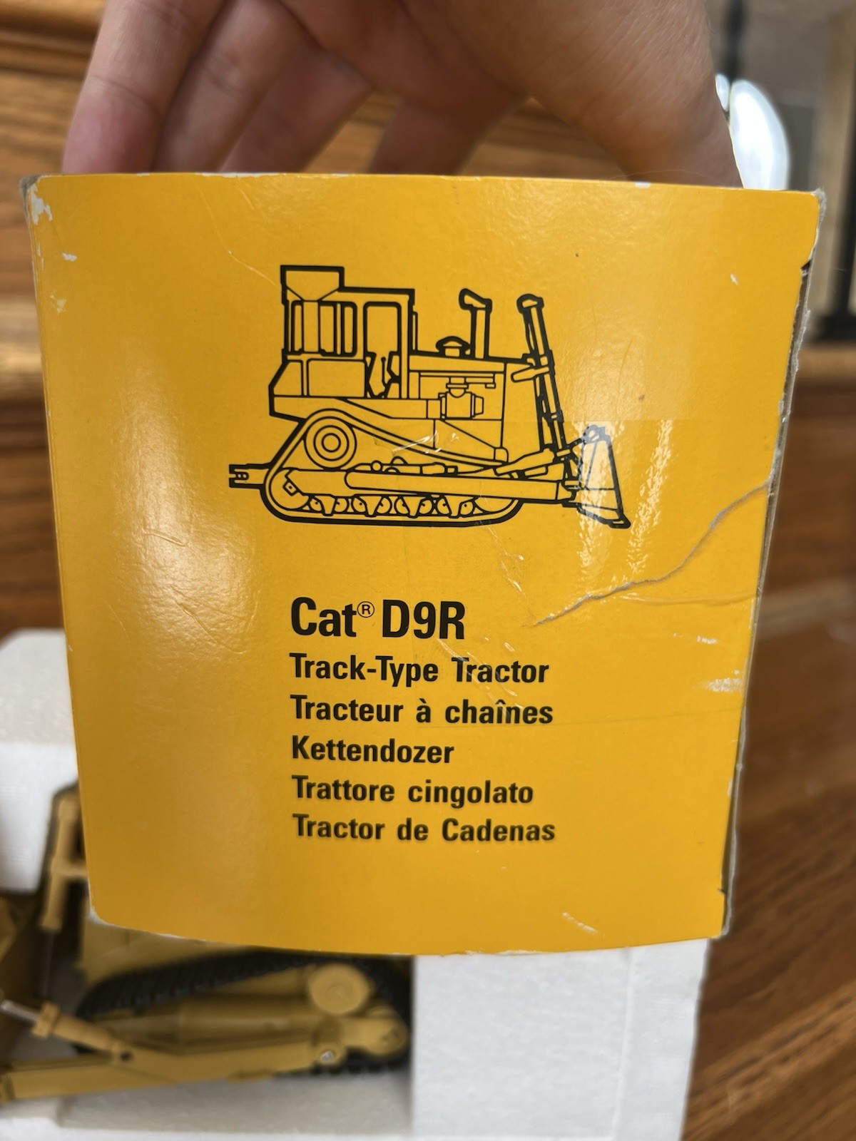 Caterpillar NZG D9R Dozer Low #152 scale 1/50 Yellow CAT D9R W/Box