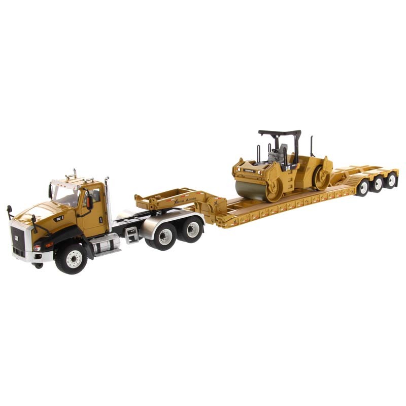 1/50 Caterpillar CT660 Truck & Lowboy Towing Cat CB-534D – Diecast Masters 85601