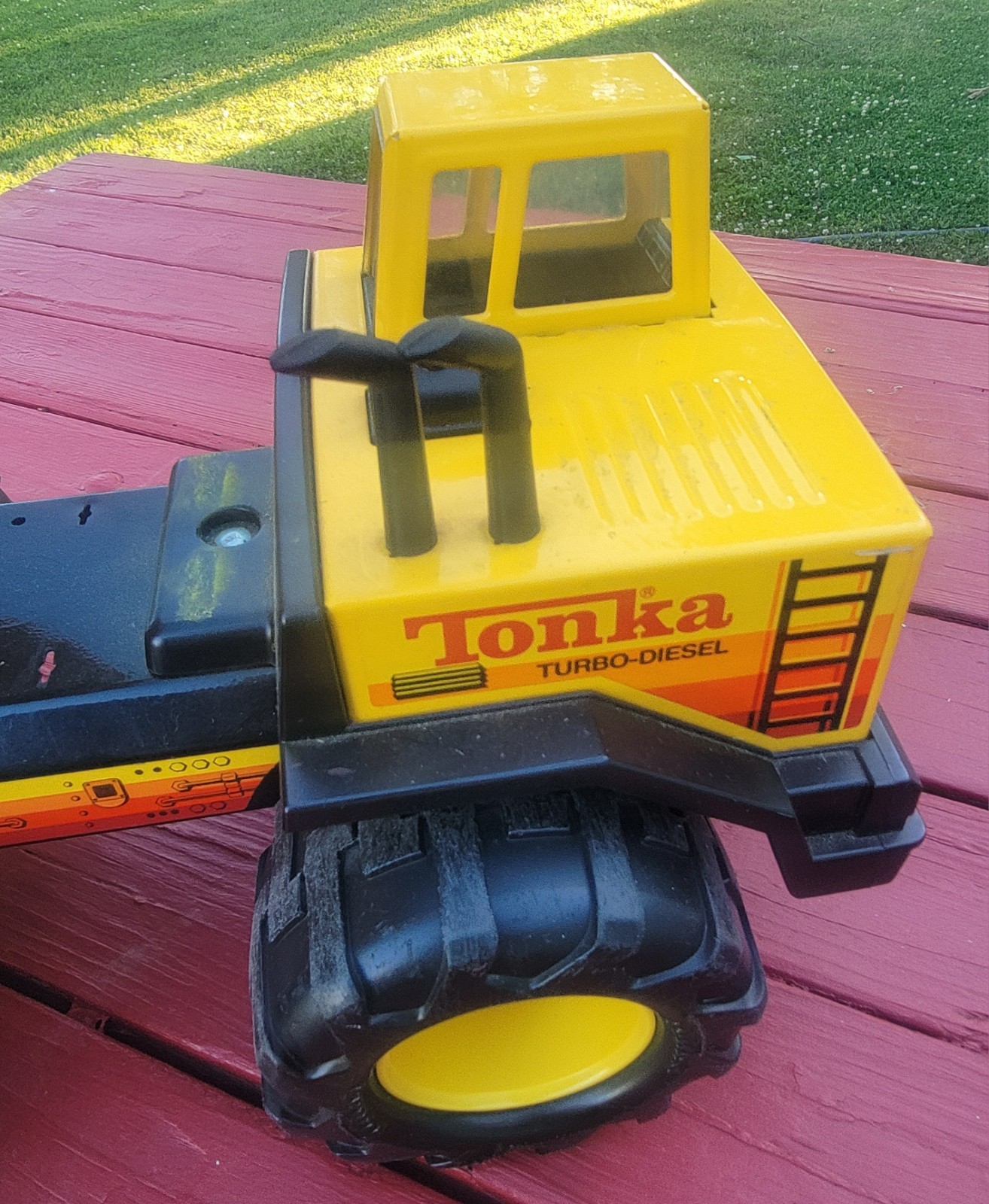 Tonka Turbo-Diesel Dump Truck Construction Vehicle Yellow/Black