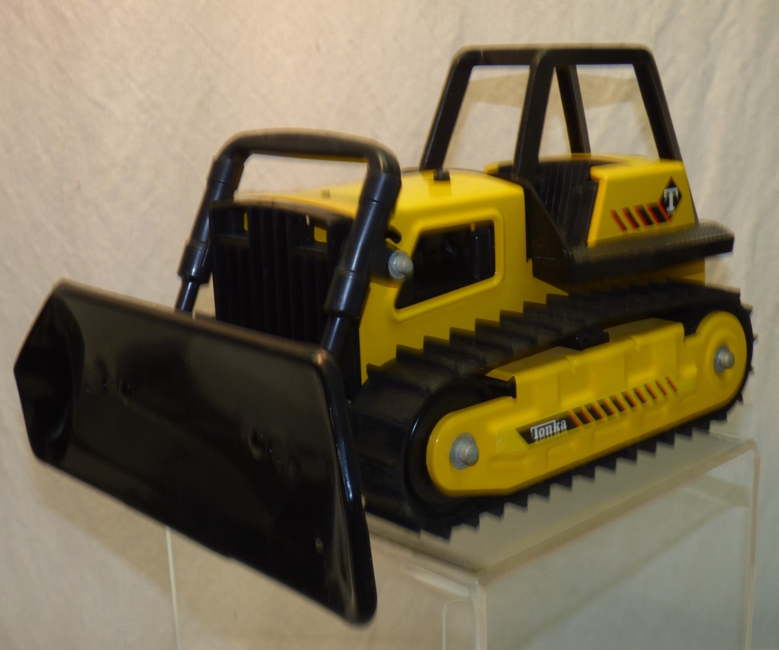 Vintage Yellow TONKA Bulldozer Toy Truck Pressed Steel Rubber Tracks Made in USA