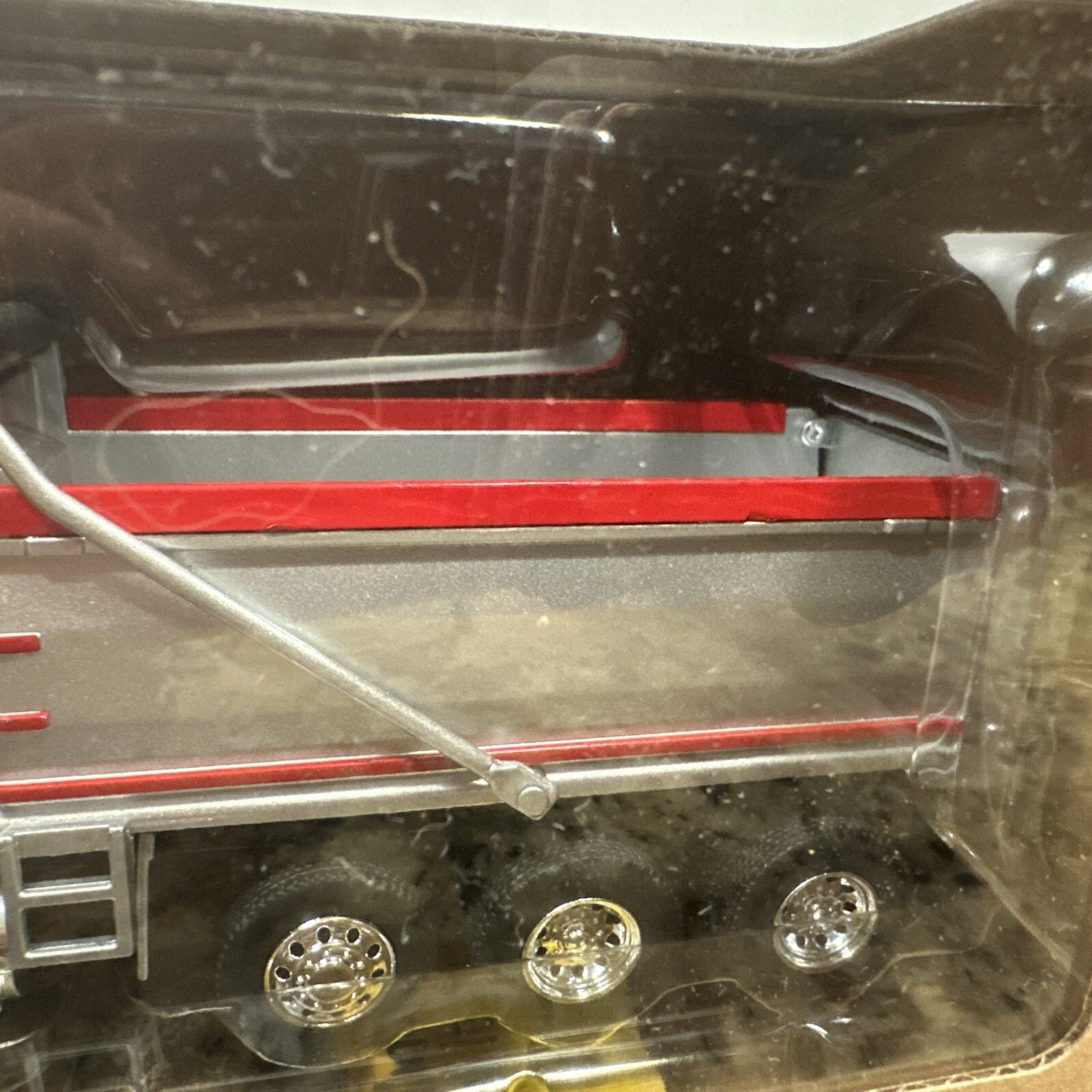 2015 DIECAST_MASTERS – CAT Core Classics CT660 Dump Truck Red 1:50 Scale