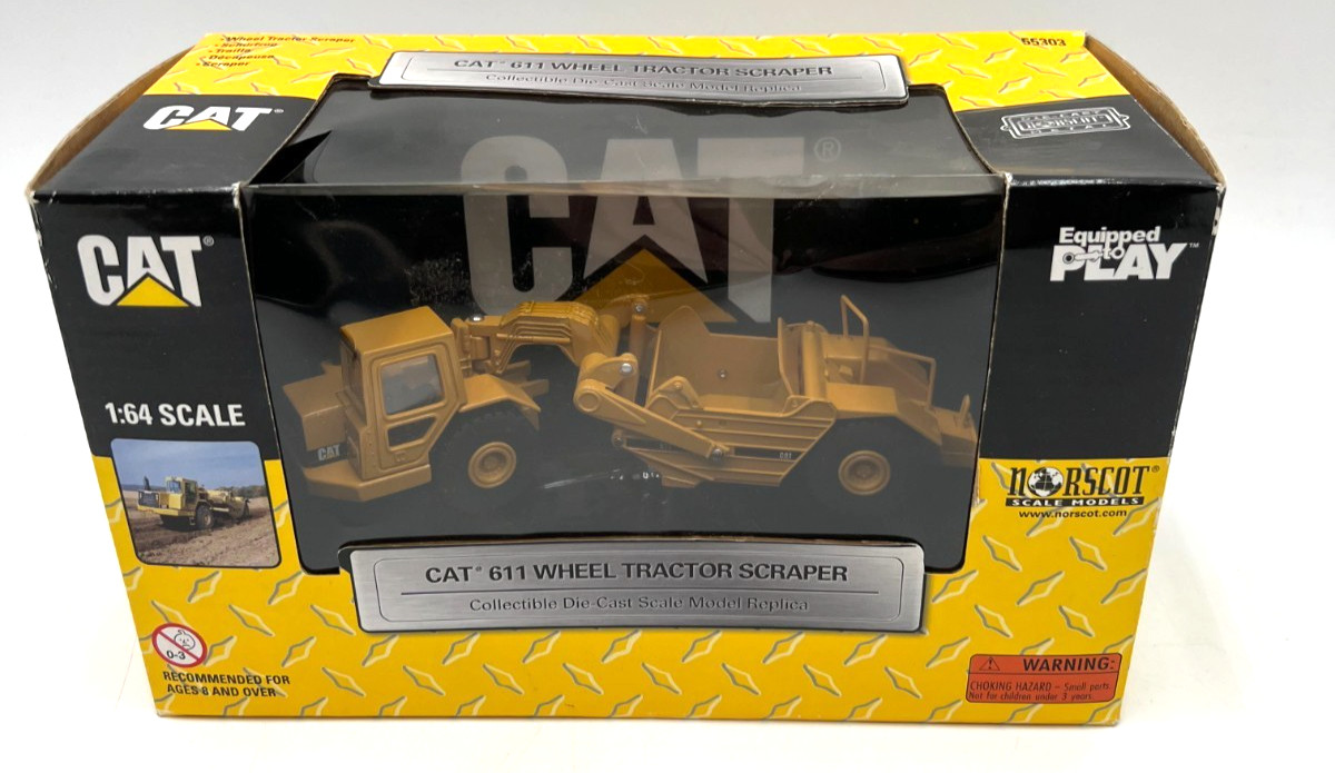 Norscot CAT 611 Wheel Tractor Scraper 1:64 Scale Diecast Construction Model 5520