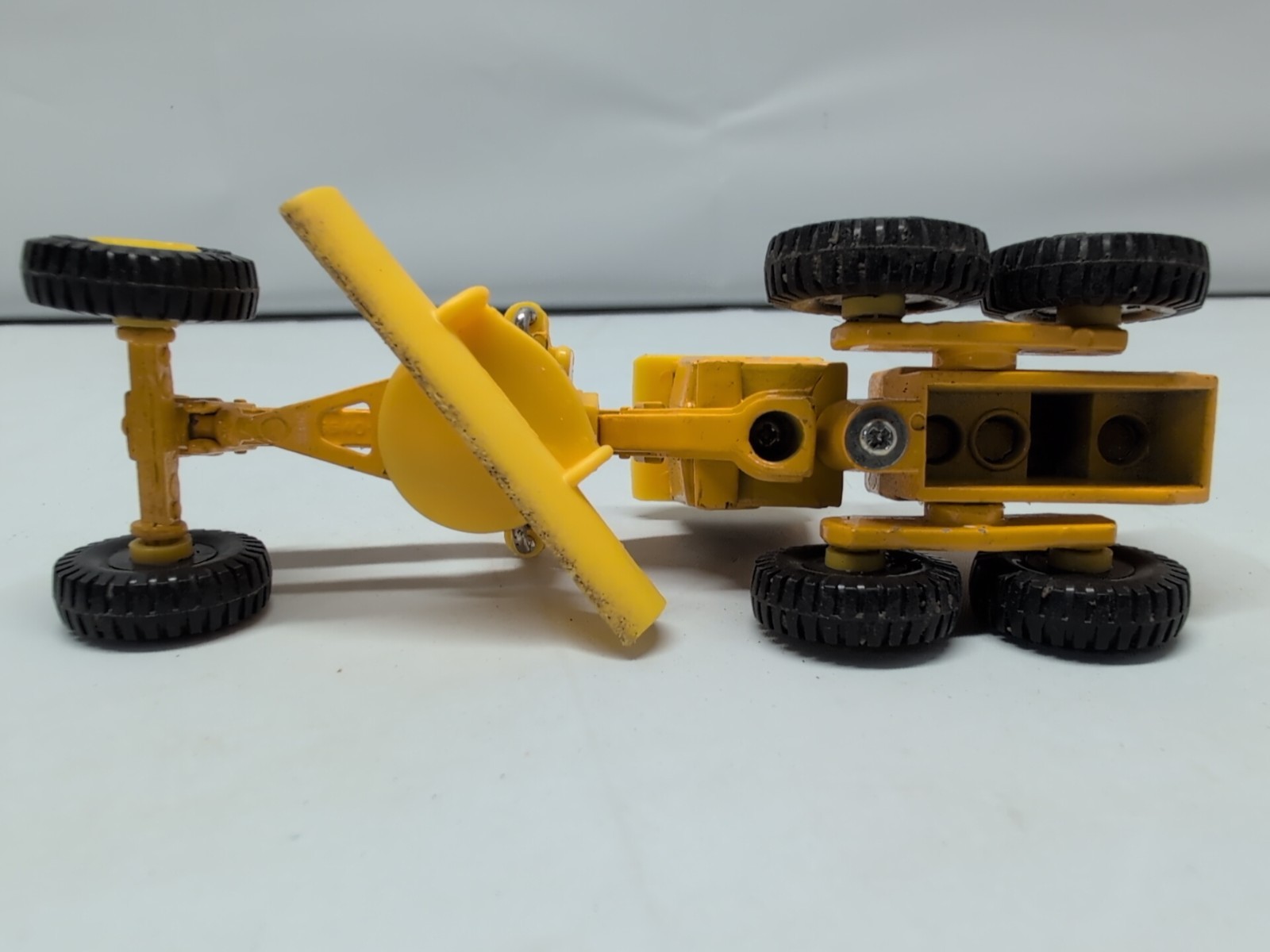 ERTL John Deere 772B Road Grader 1:64 Scale Good Condition VTG Loose