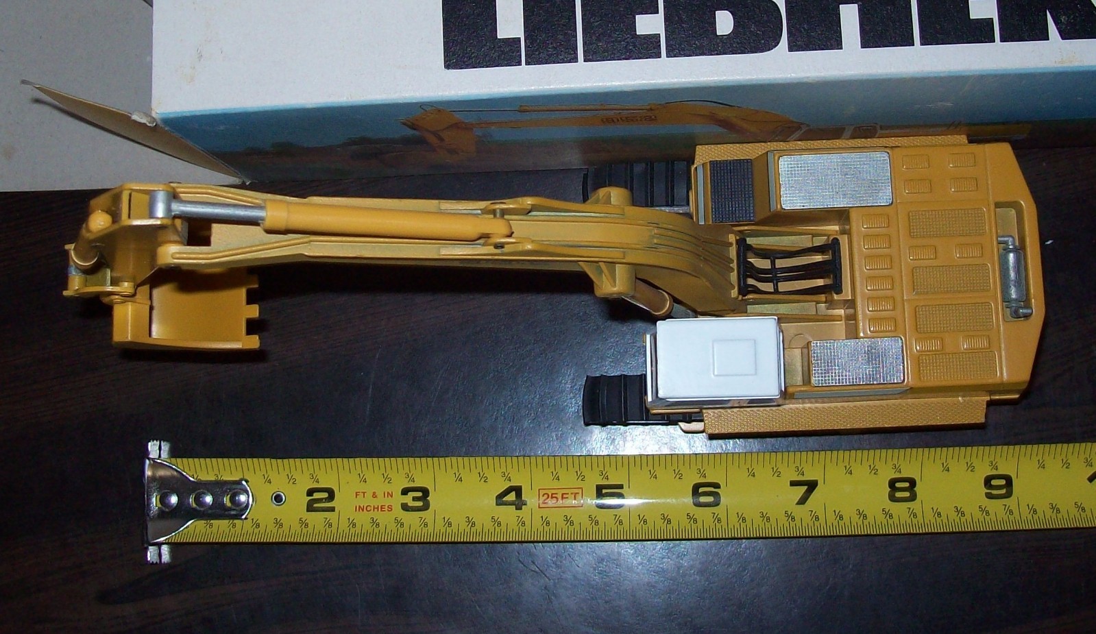 1:50 LIEBHERR R 952 HYDRAULIC EXCAVATOR by CONRAD GERMANY