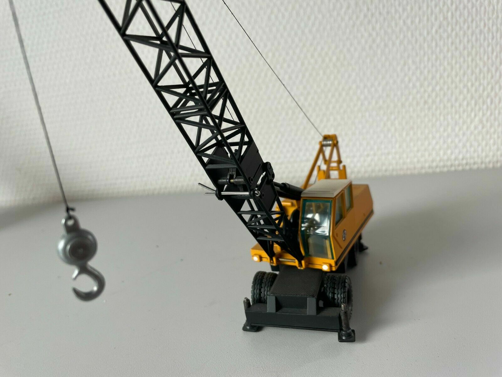 NZG Sennebogen Mobile crane EXTREMELY RARE