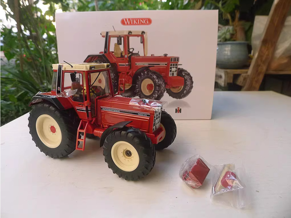 1:32 WIKING CASE IHC 1455XL Tractor Farm Vehicles Machinery Diecast Model