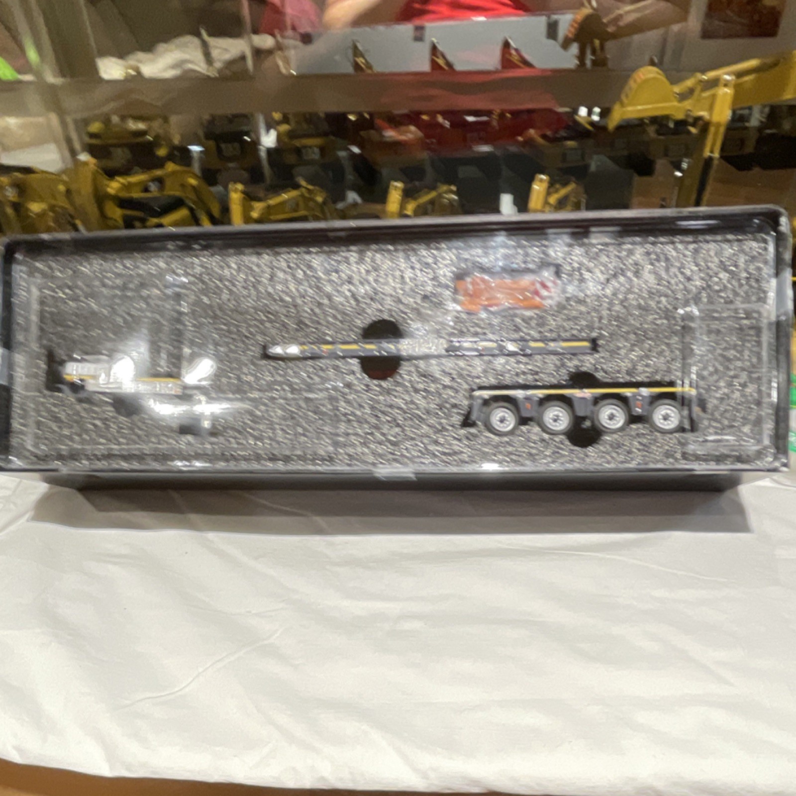 WSI Models Premium Line Volvo Low Loader 4-Axle Trailer Diecast 1:50 04-2081
