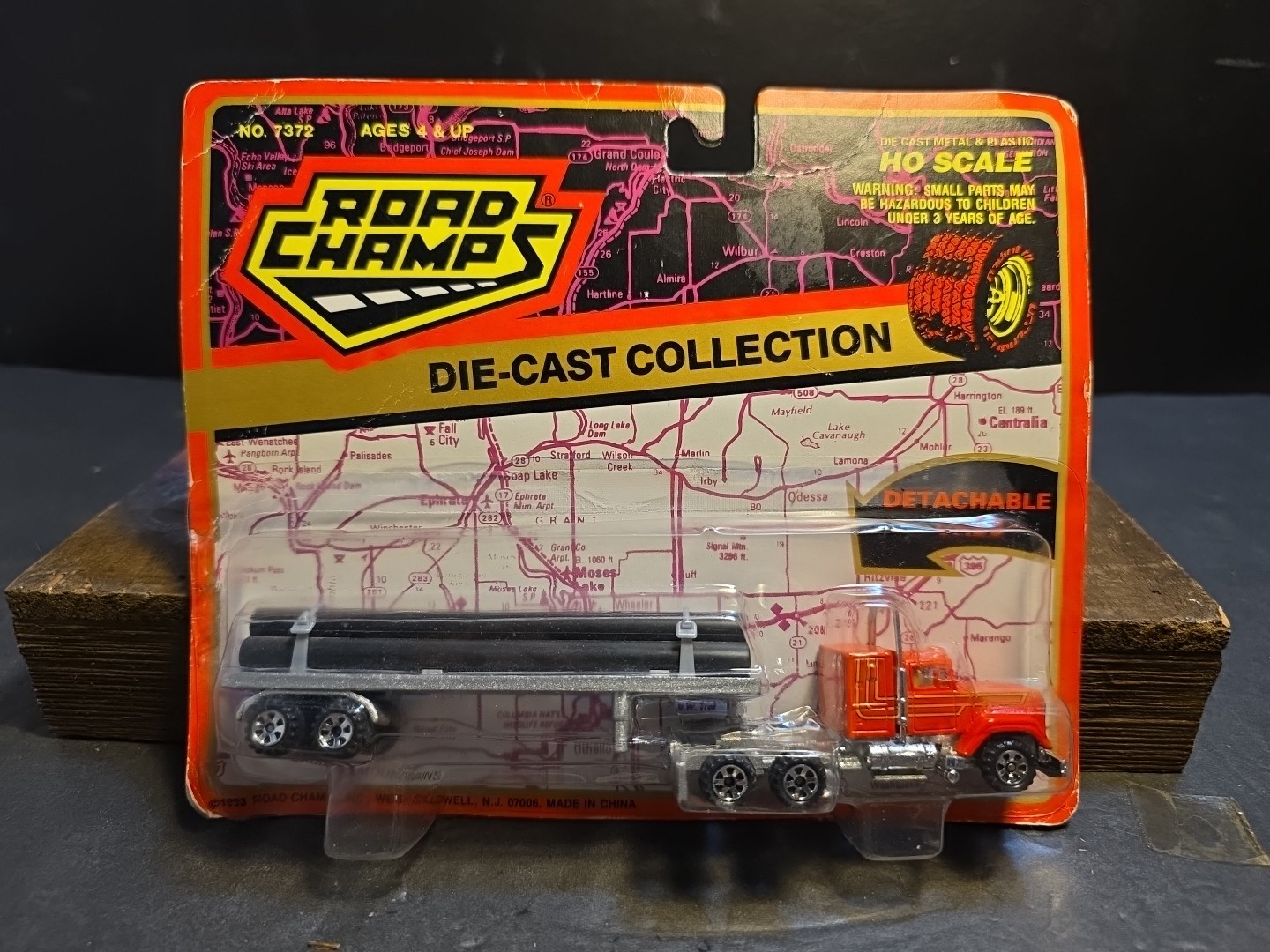 Vintage 1993 Road Champs HO Scale Die-Cast Kenworth Mack Log Truck New MOC 1:87