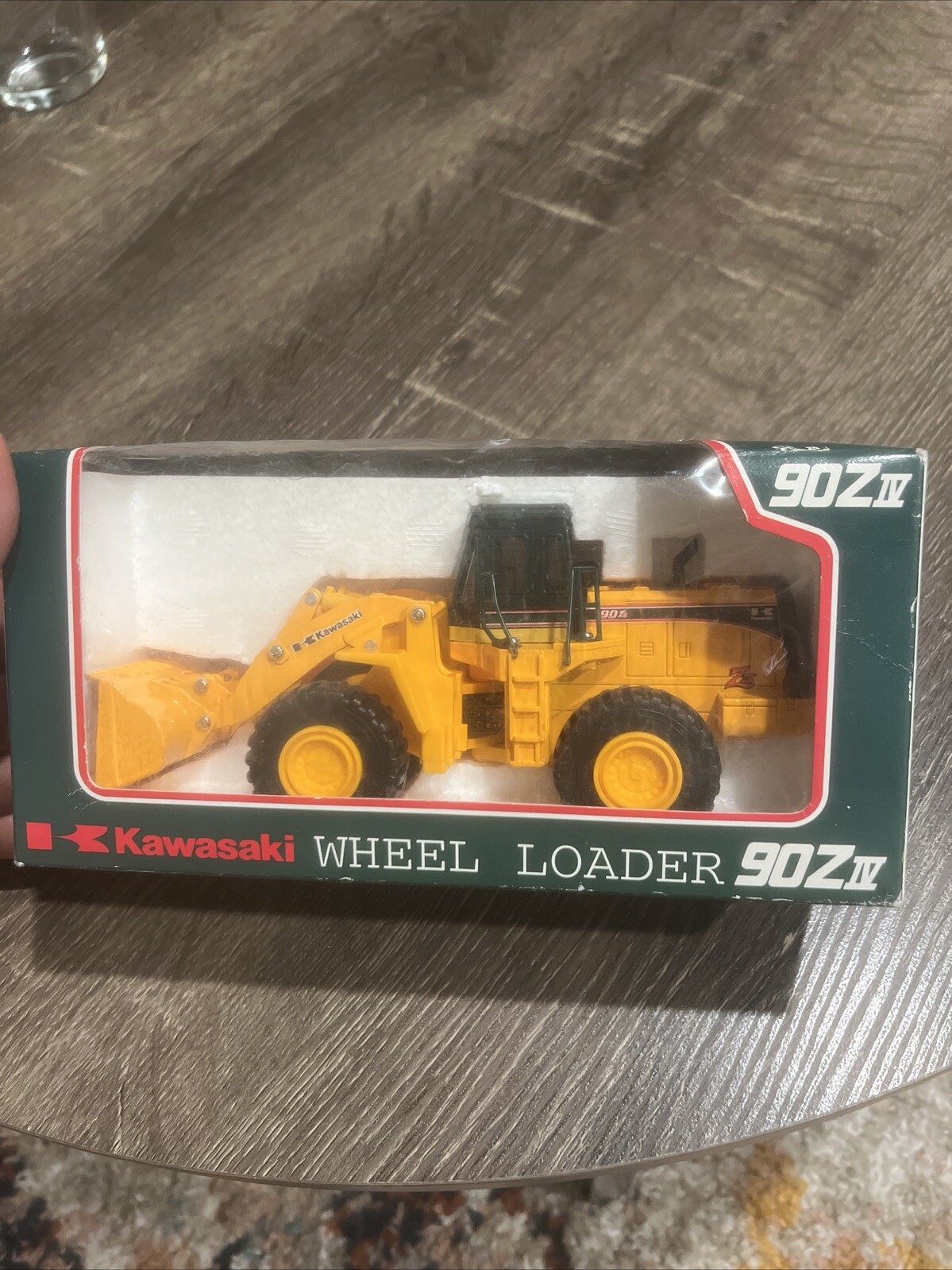 1:48 Scale Diapet Kawasaki 90Z IV Wheeled Loader –