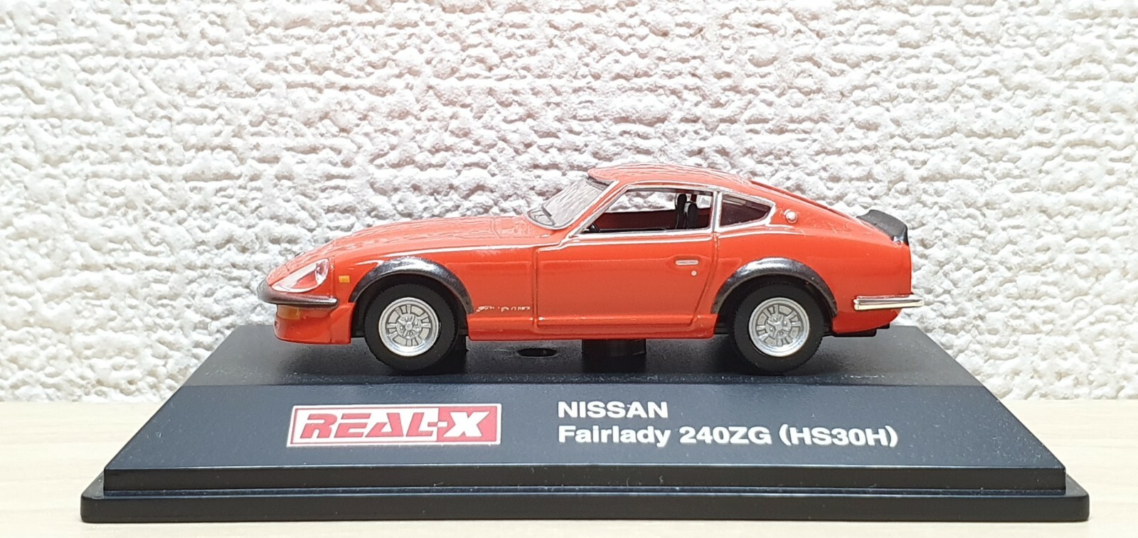 1/72 Real-X NISSAN FAIRLADY Z 240ZG RED/ORANGE diecast car model