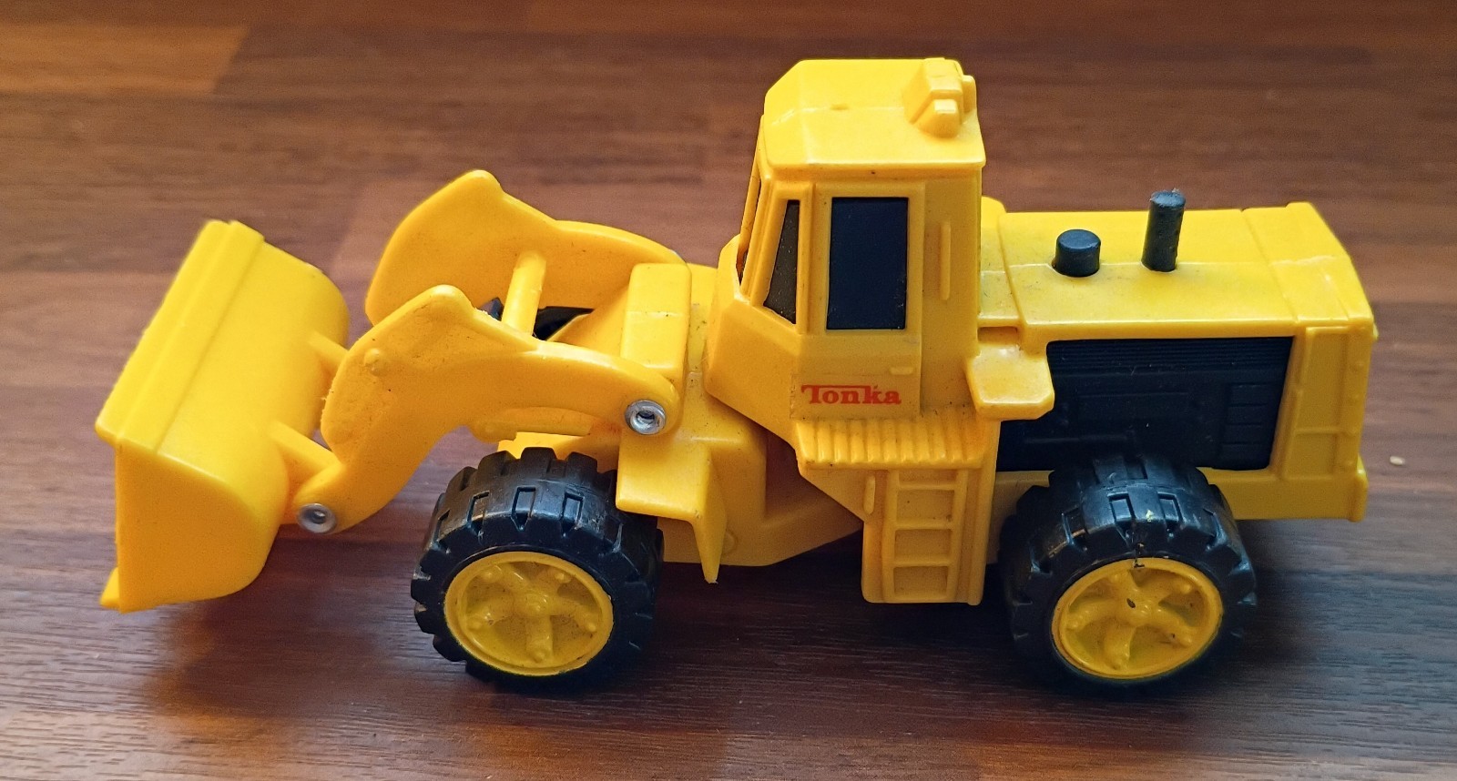 Tonka 1990 Front End Loader 1:64 Scale With Moving Loader Bucket & Crane Y2K Toy