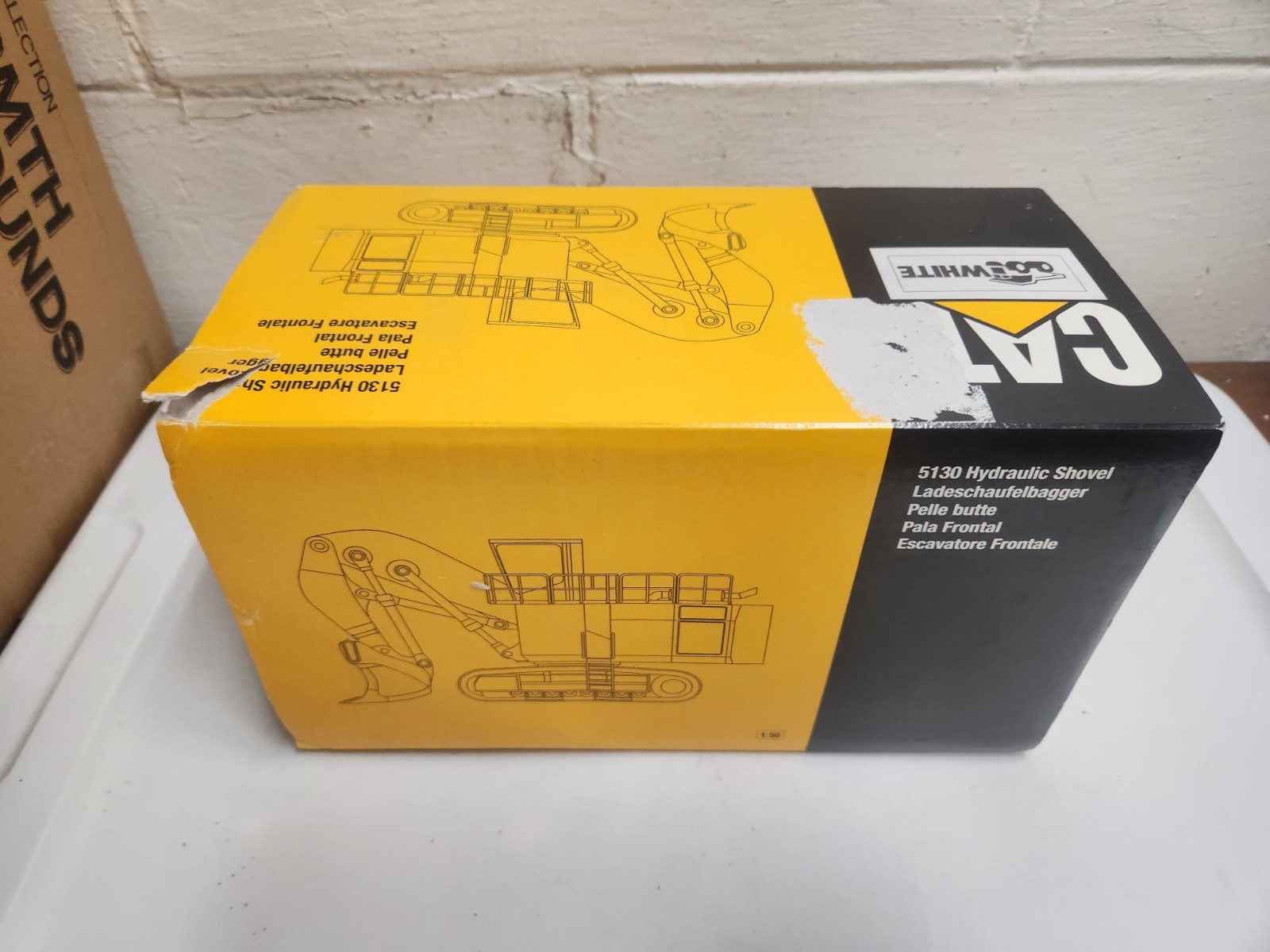 Caterpillar Cat 5130B Hydraulic Front Shovel – NZG 1:50 Scale Model #391 New