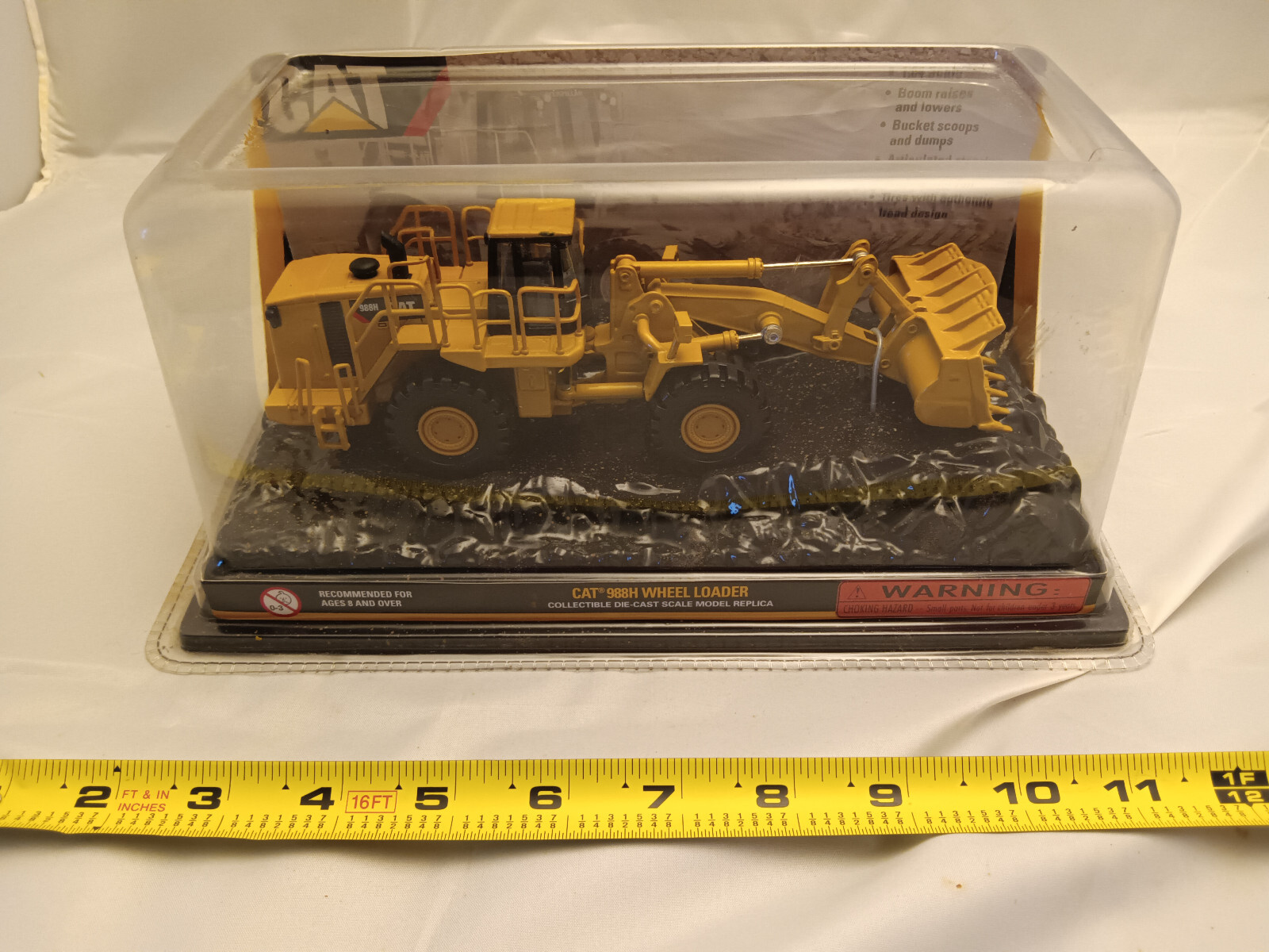 Norscot Yellow CAT 988H Wheel Loader 1:64 Collectible Die-cast Model Vehicle